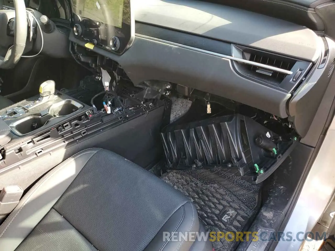 13 fotografías del automóvil dañado 2T2BBMCA7RC043618 LEXUS RX 350H BA 2024