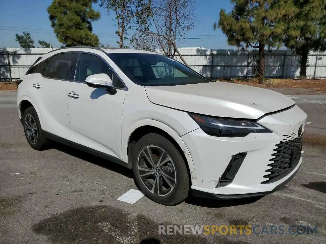 4 fotografías del automóvil dañado 2T2BBMCA8RC028190 LEXUS RX 350H BA 2024