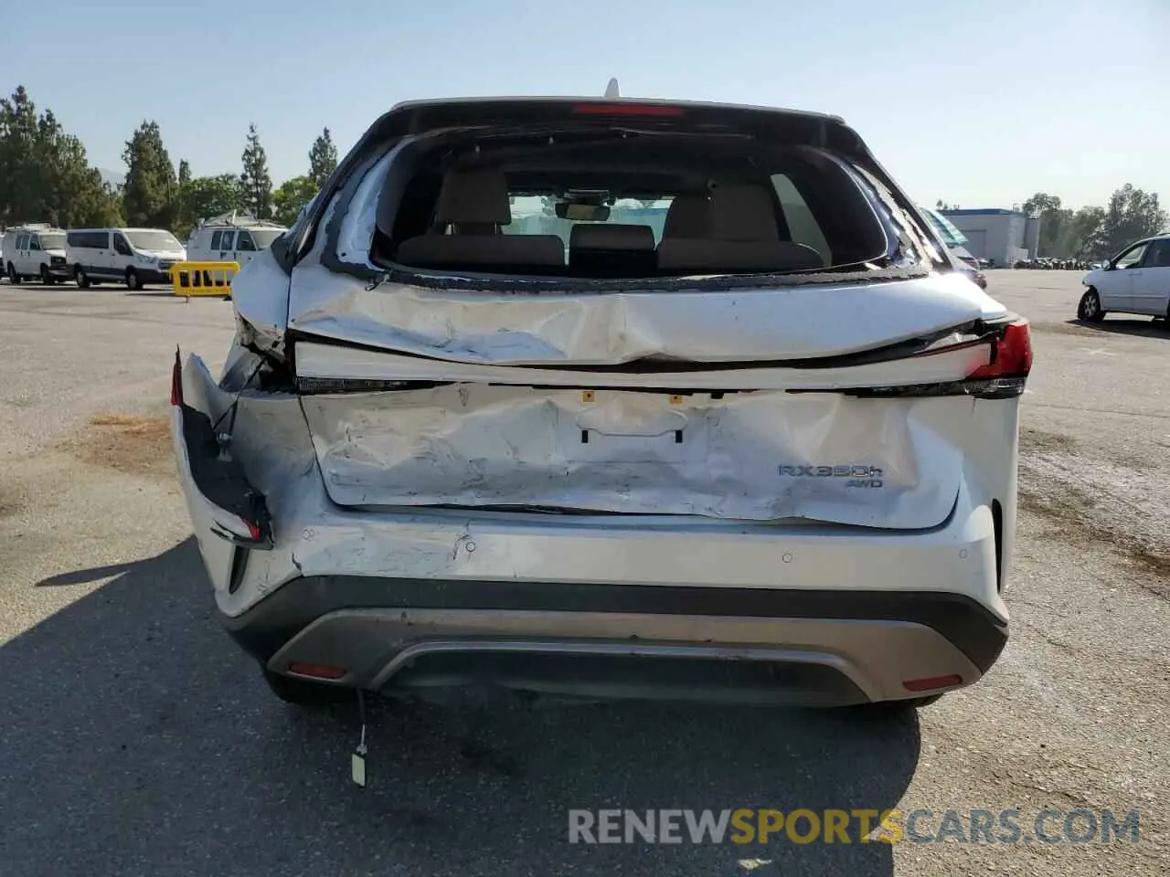 6 fotografías del automóvil dañado 2T2BBMCA8RC028190 LEXUS RX 350H BA 2024