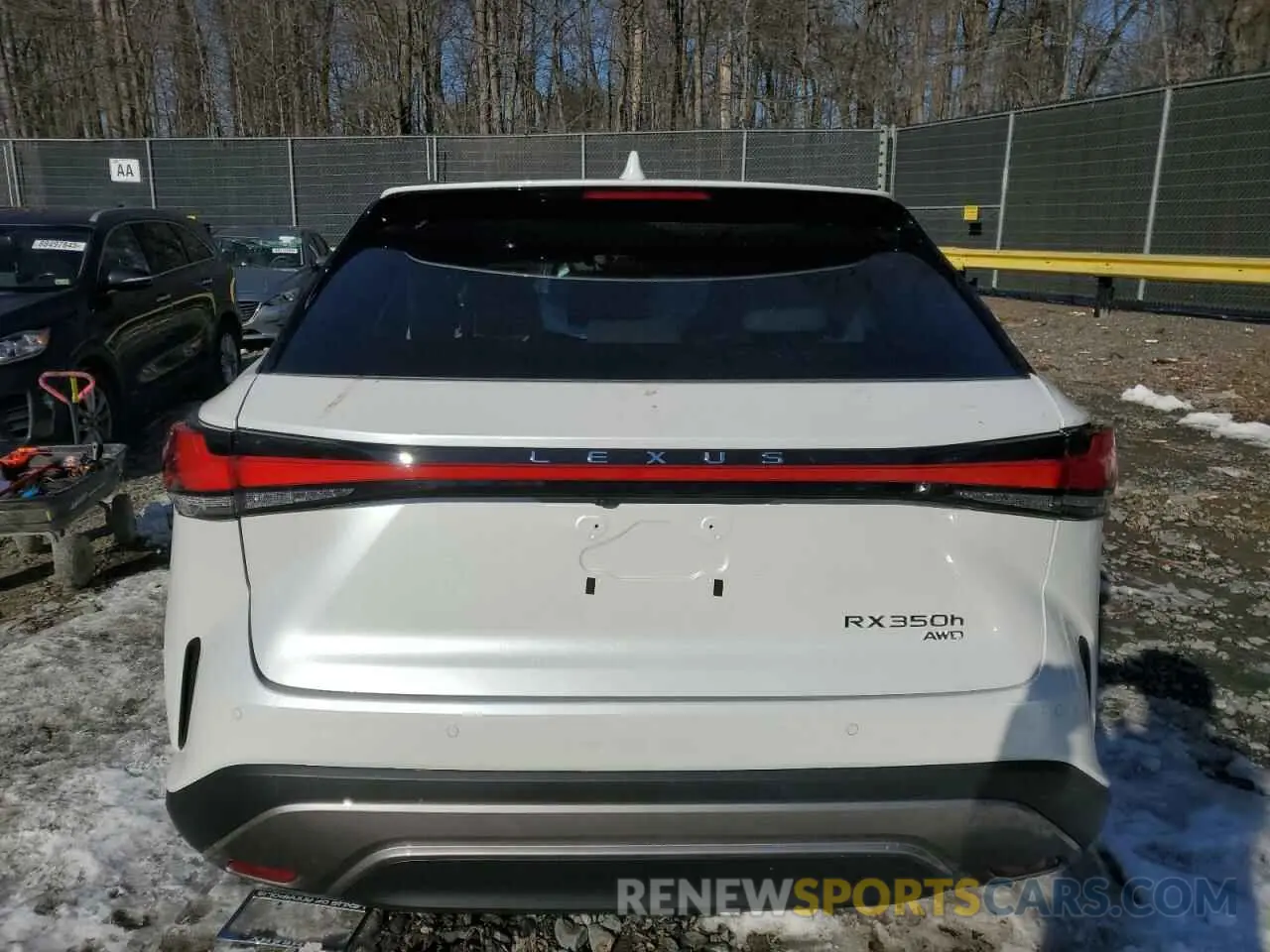 6 fotografías del automóvil dañado 2T2BBMCAXRC063099 LEXUS RX 350H BA 2024