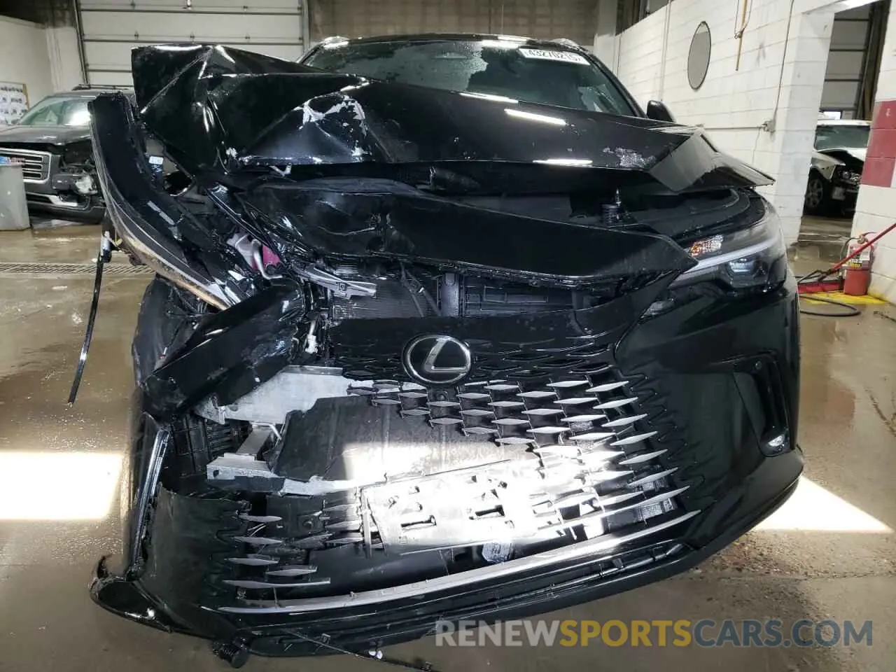 5 fotografías del automóvil dañado 2T2BBMCA7SC066001 LEXUS RX 350H BA 2025