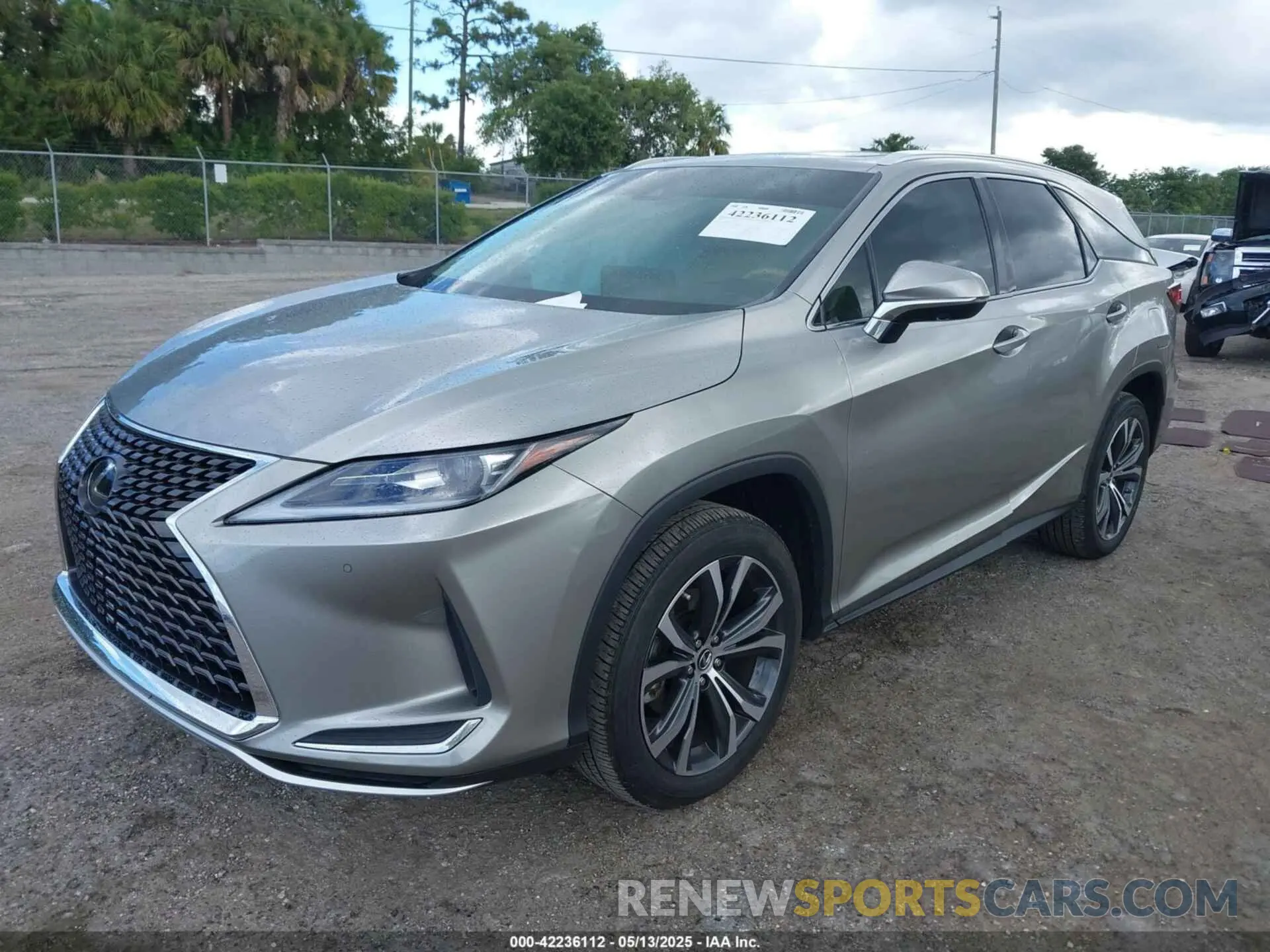 2 fotografías del automóvil dañado JTJHZKFA6L2026127 LEXUS RX 350L 2020