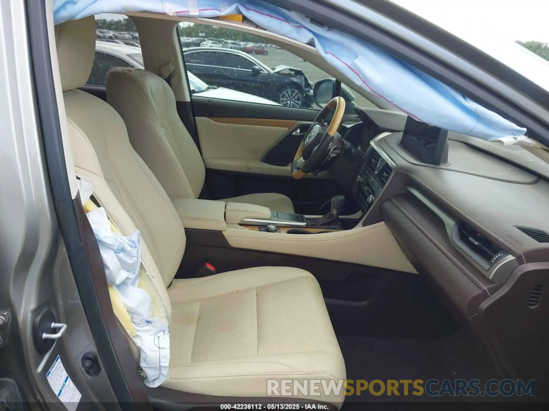 5 fotografías del automóvil dañado JTJHZKFA6L2026127 LEXUS RX 350L 2020
