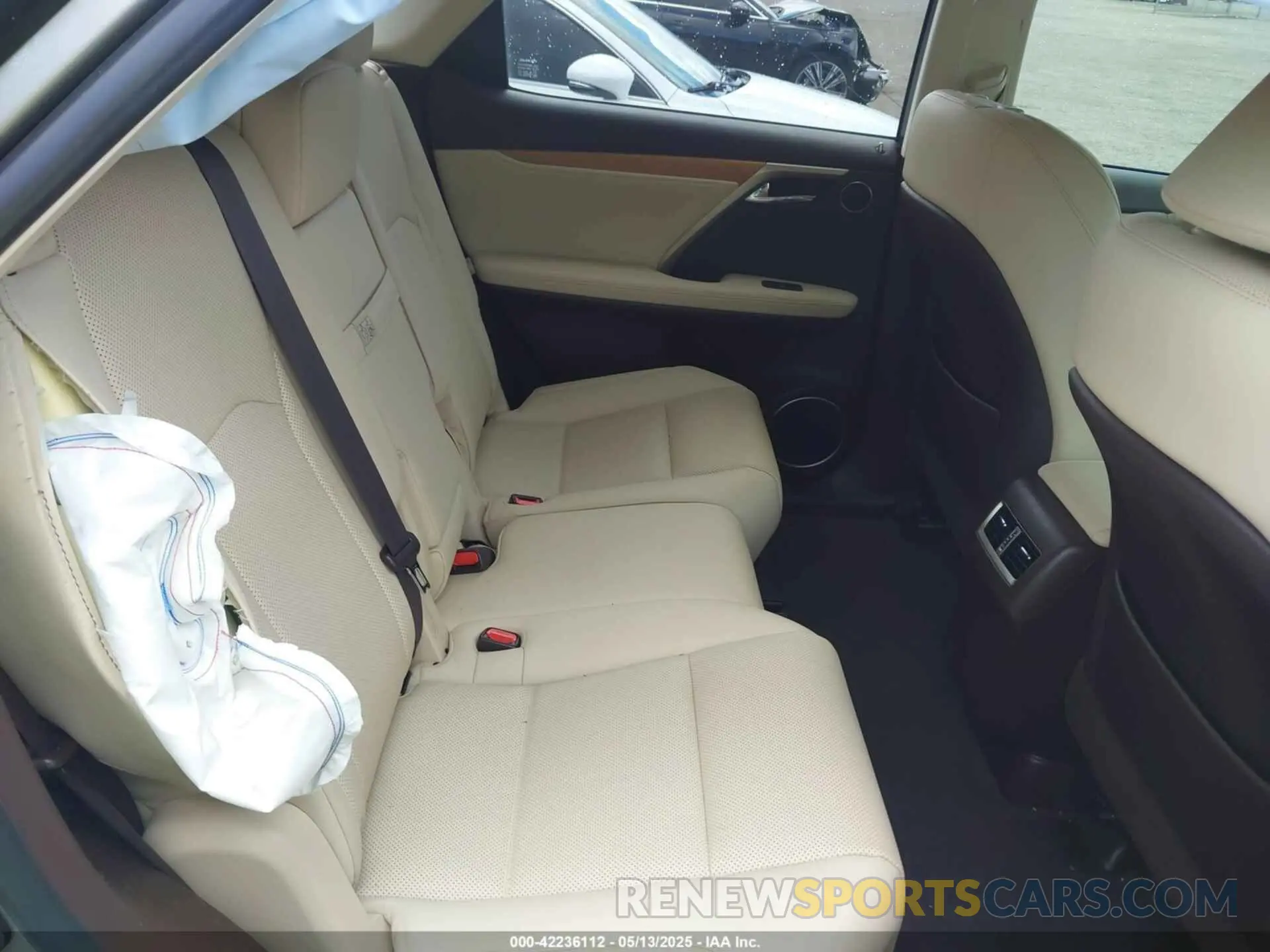 8 fotografías del automóvil dañado JTJHZKFA6L2026127 LEXUS RX 350L 2020