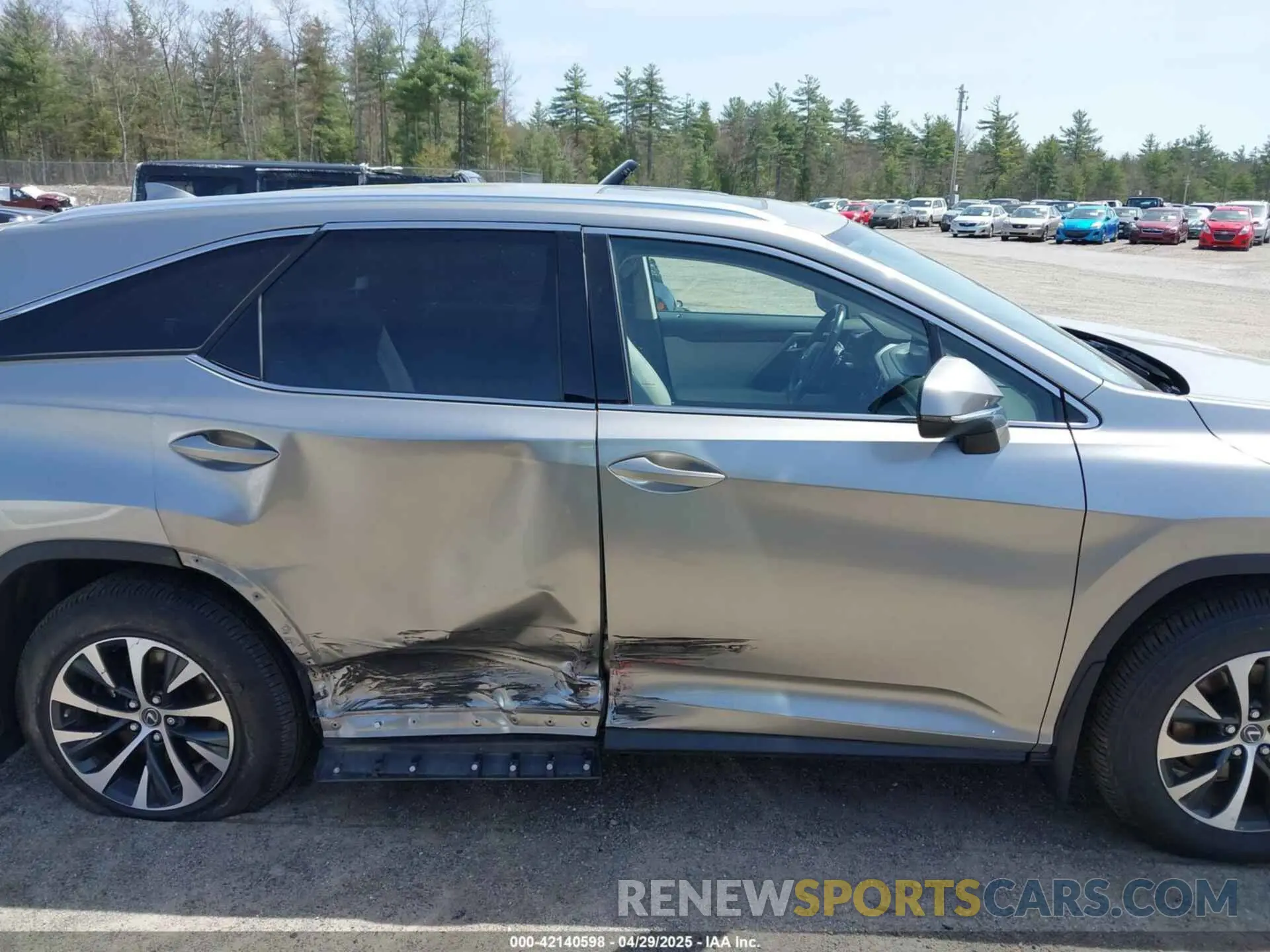 13 fotografías del automóvil dañado JTJHZKFAXL2025840 LEXUS RX 350L 2020