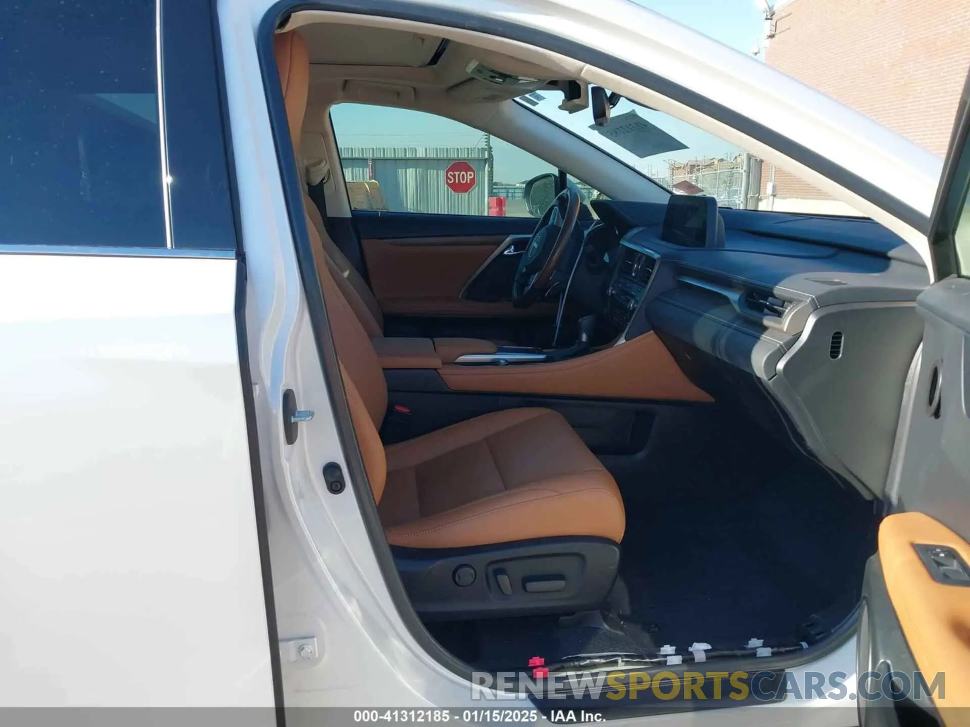 5 fotografías del automóvil dañado JTJHZKEA8M2020400 LEXUS RX 350L 2021