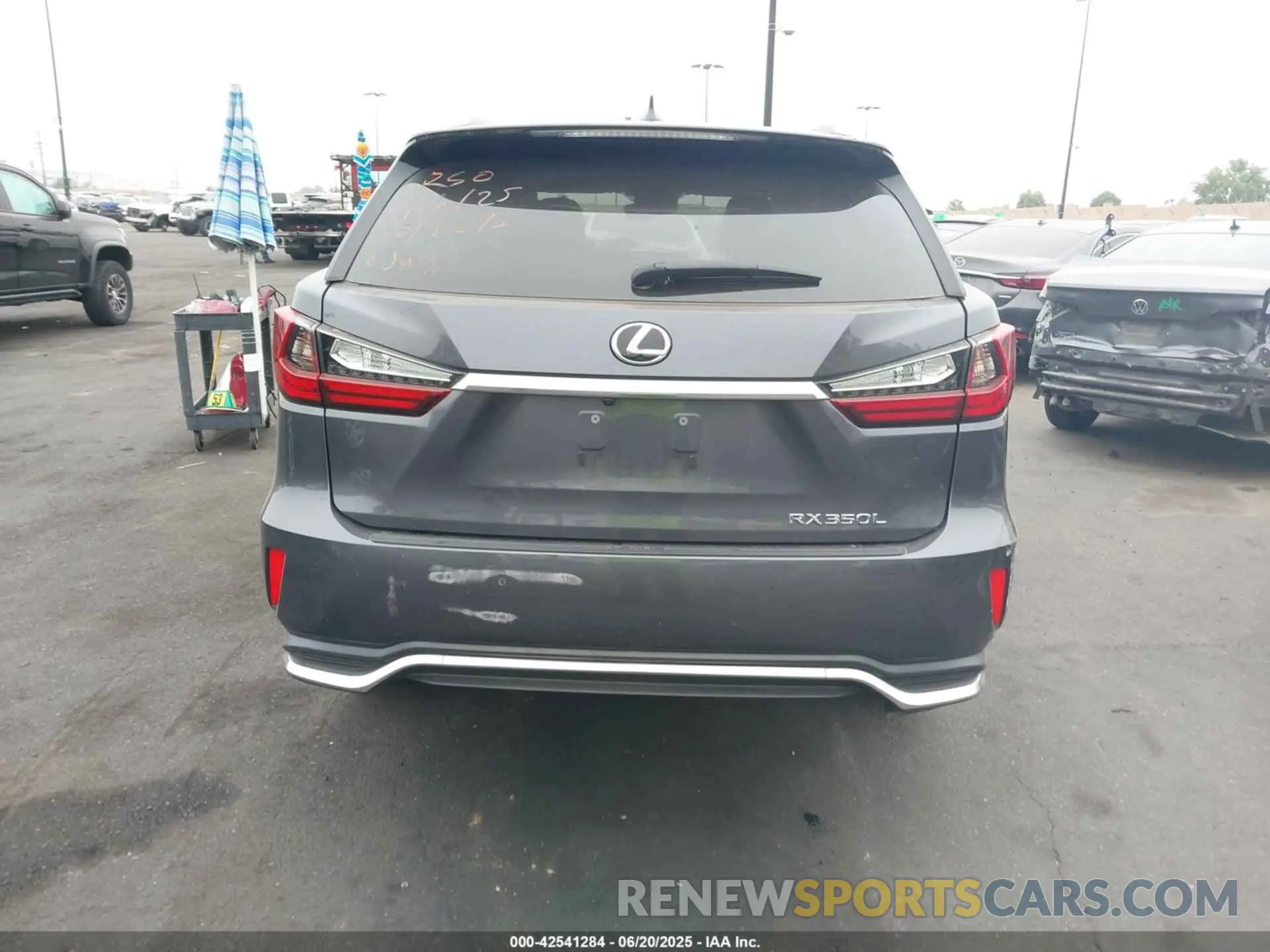 16 fotografías del automóvil dañado JTJHZKFA6N2043285 LEXUS RX 350L 2022