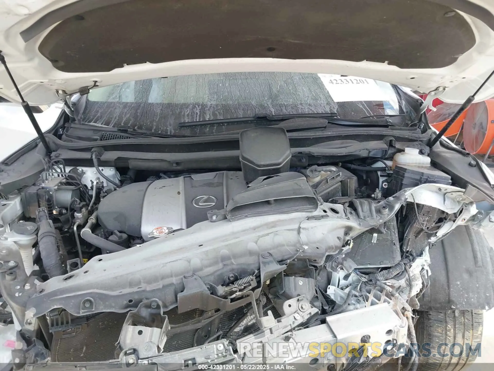 10 fotografías del automóvil dañado JTJJZKEA8N2026796 LEXUS RX 350L 2022