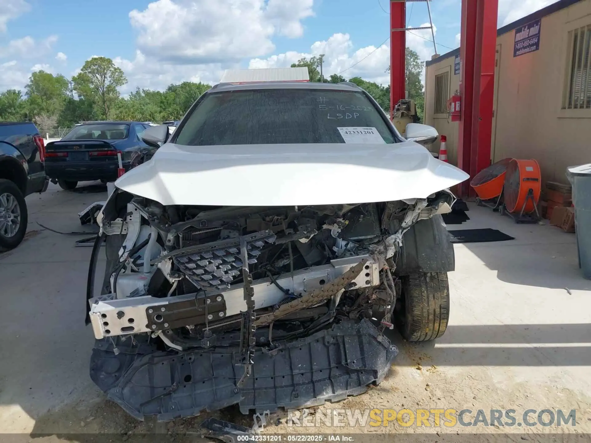 12 fotografías del automóvil dañado JTJJZKEA8N2026796 LEXUS RX 350L 2022