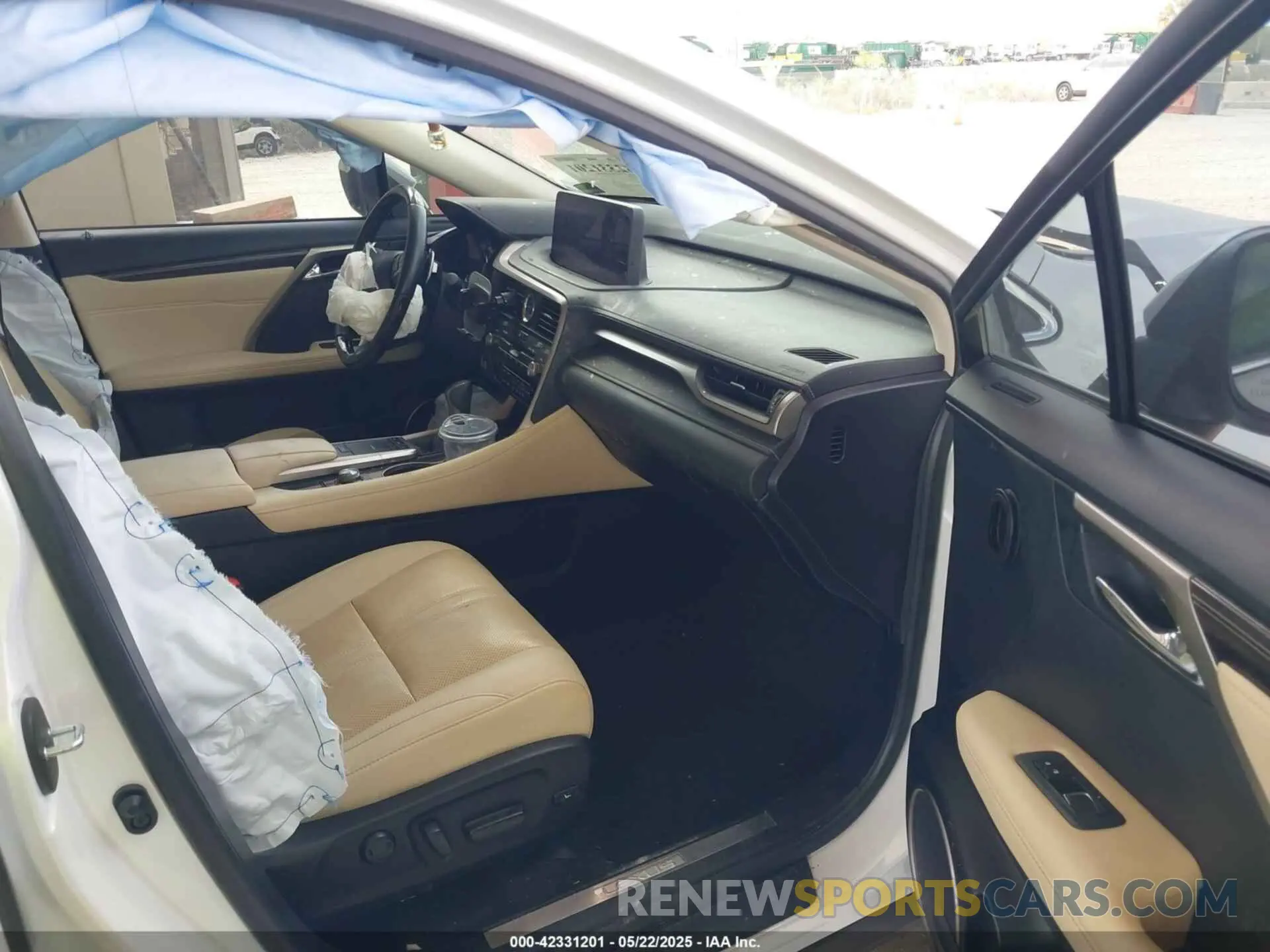 5 fotografías del automóvil dañado JTJJZKEA8N2026796 LEXUS RX 350L 2022