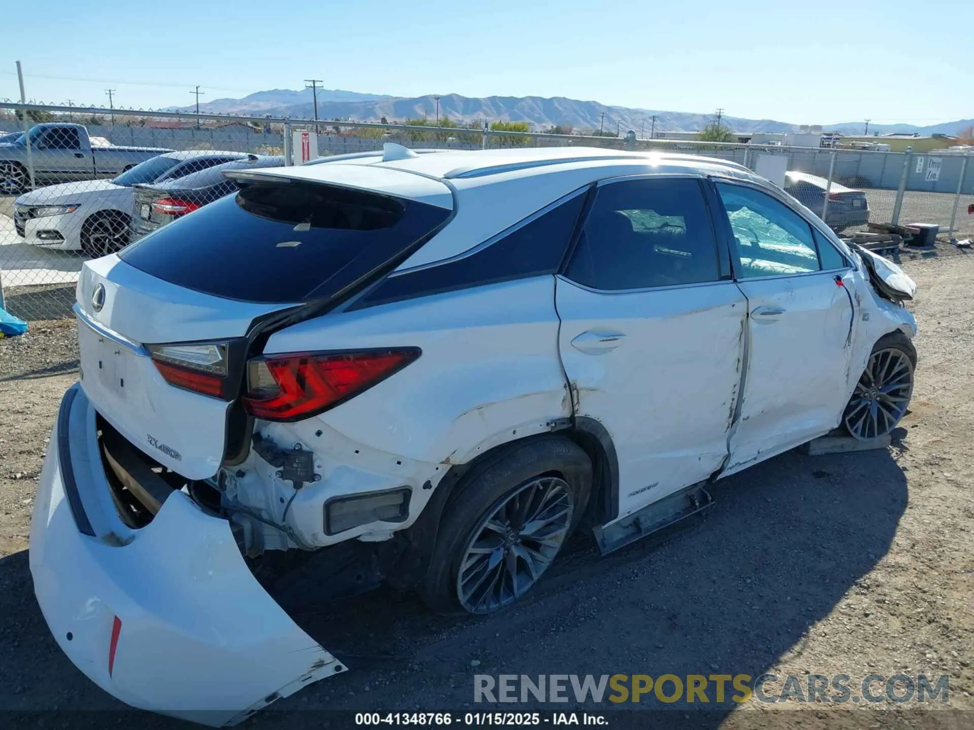 4 fotografías del automóvil dañado 2T2BGMCA1KC041547 LEXUS RX 450H 2019