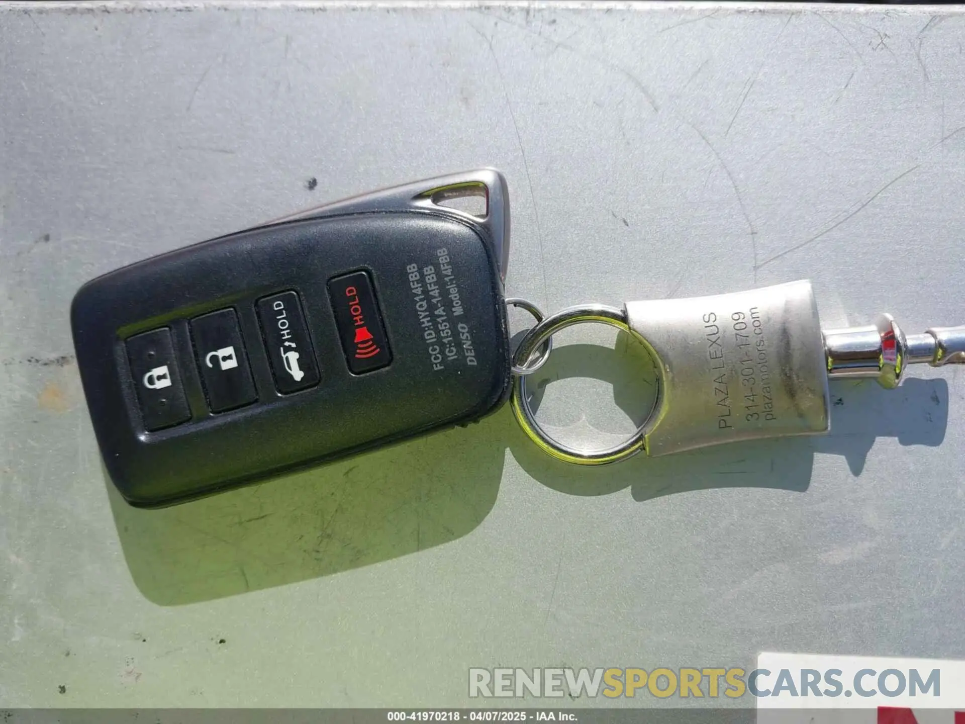 11 fotografías del automóvil dañado 2T2BGMCA3KC040061 LEXUS RX 450H 2019