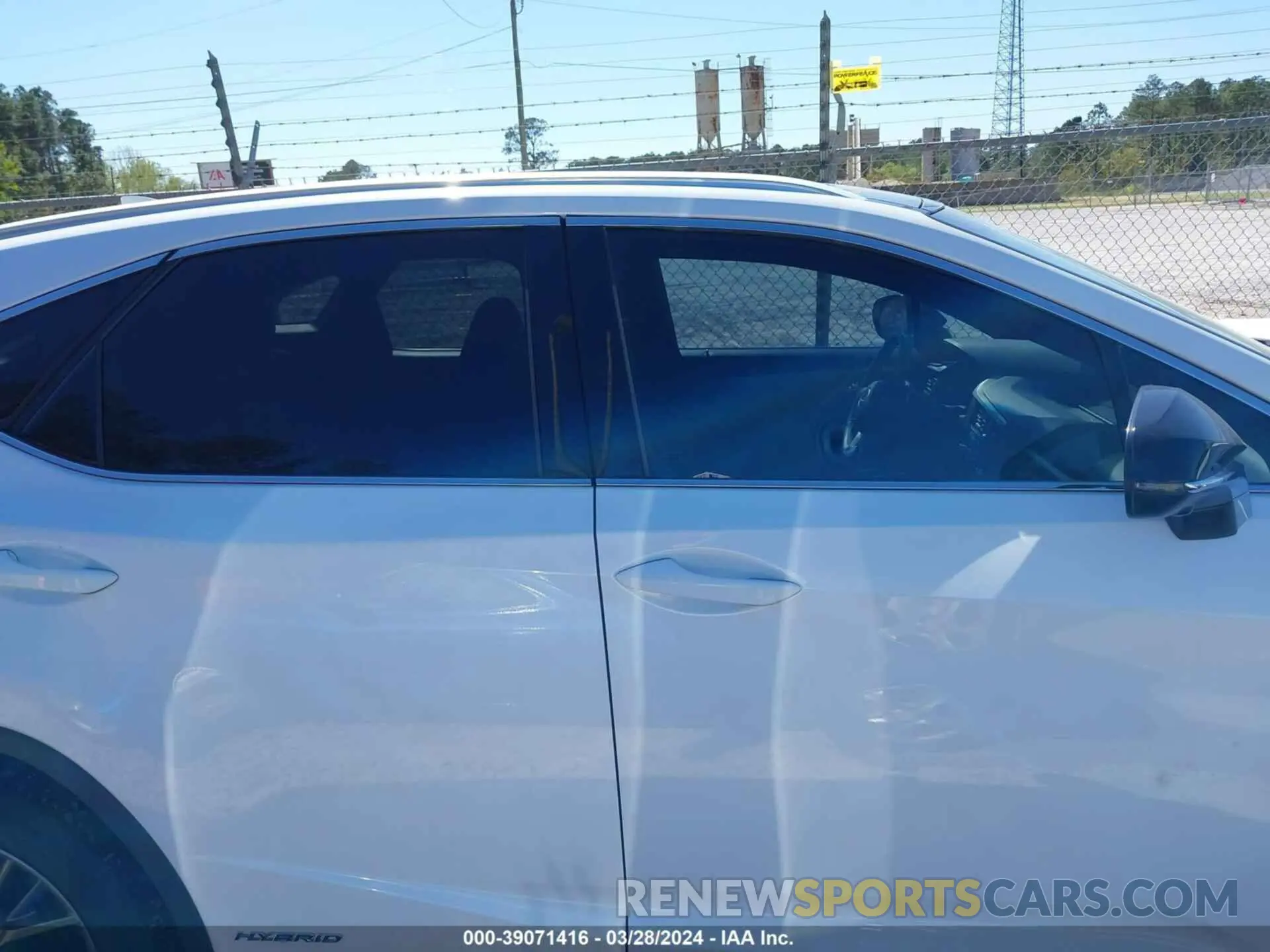 13 fotografías del automóvil dañado 2T2BGMCA9KC031025 LEXUS RX 450H 2019