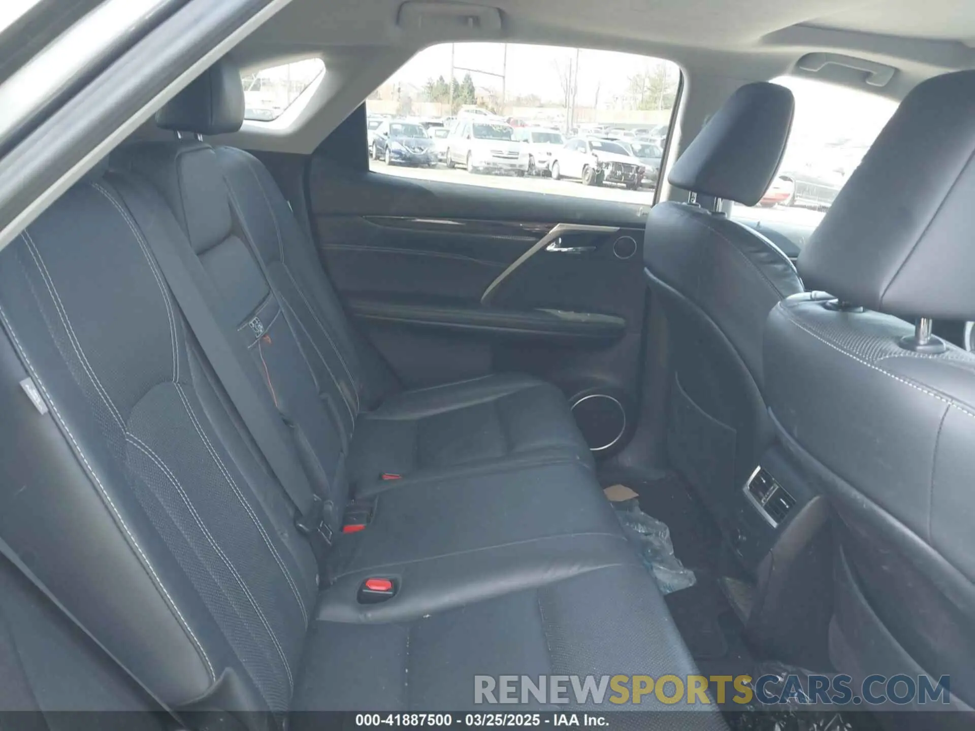 8 fotografías del automóvil dañado 2T2BGMCA9KC033678 LEXUS RX 450H 2019