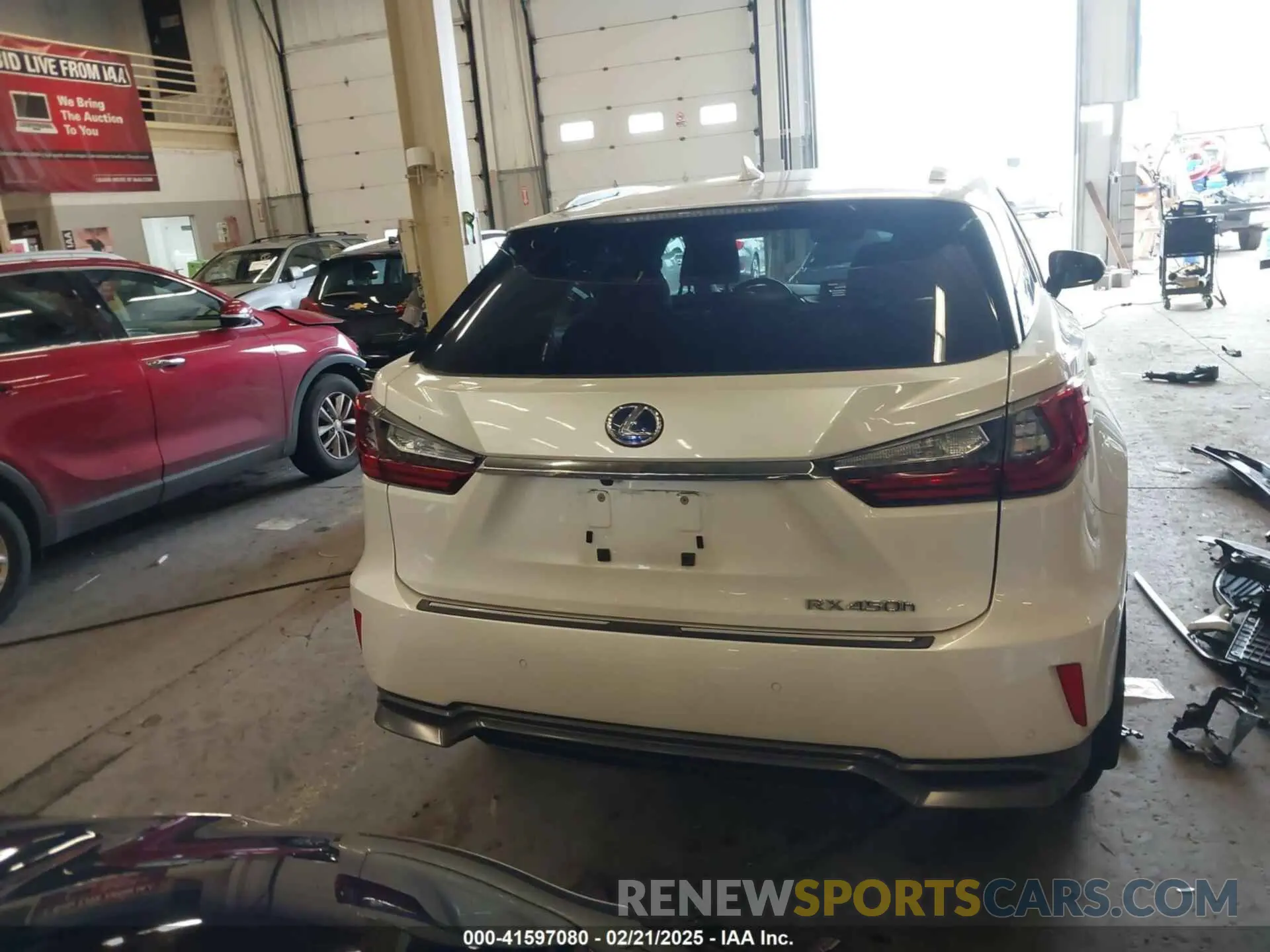 17 fotografías del automóvil dañado 2T2BGMCAXKC039392 LEXUS RX 450H 2019
