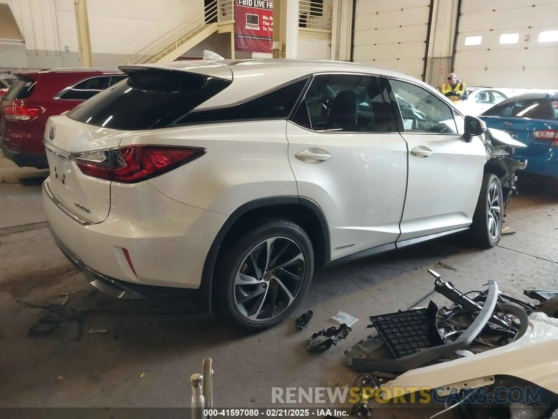 4 fotografías del automóvil dañado 2T2BGMCAXKC039392 LEXUS RX 450H 2019