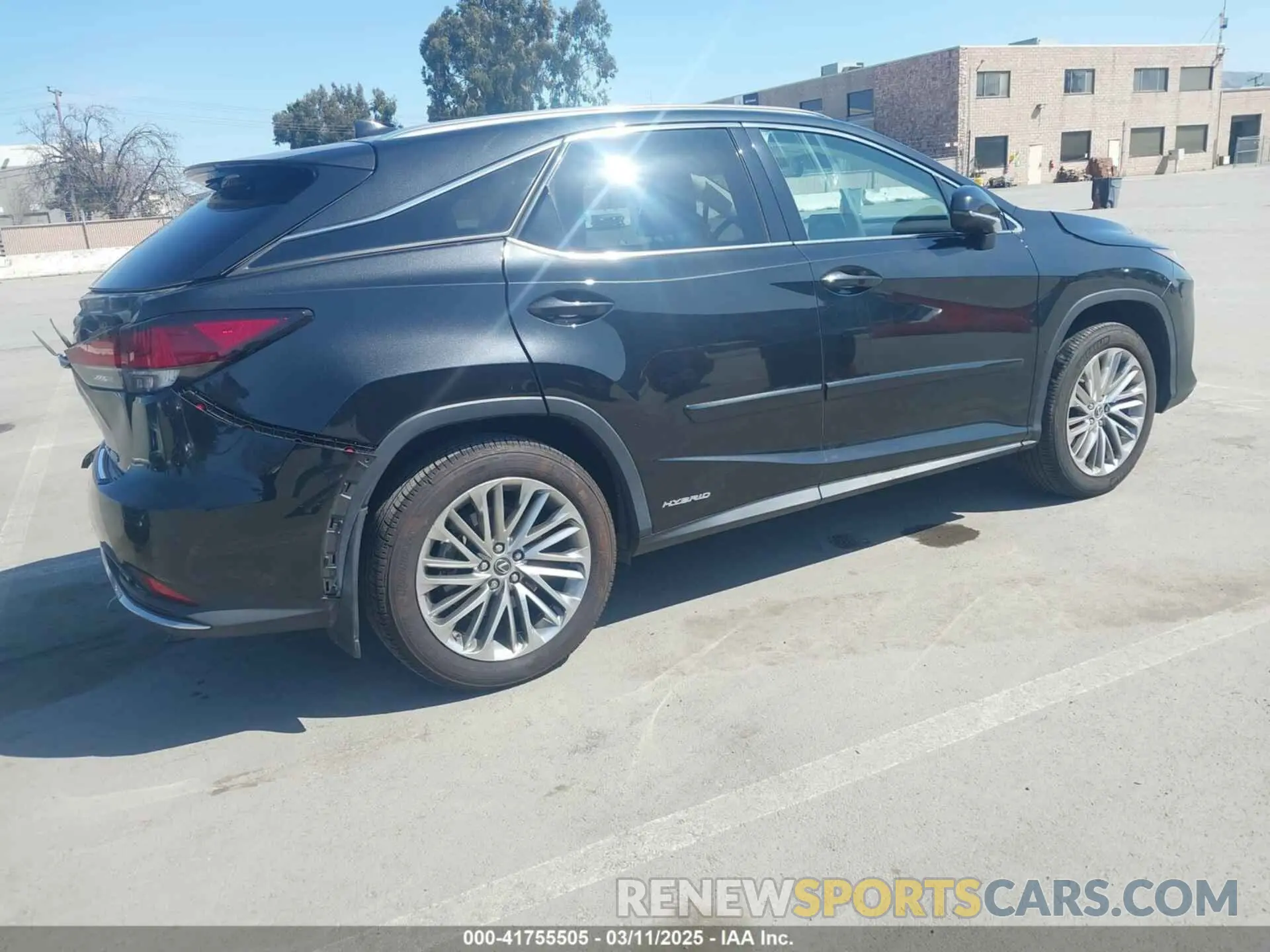 4 fotografías del automóvil dañado 2T2JGMDA0LC048405 LEXUS RX 450H 2020