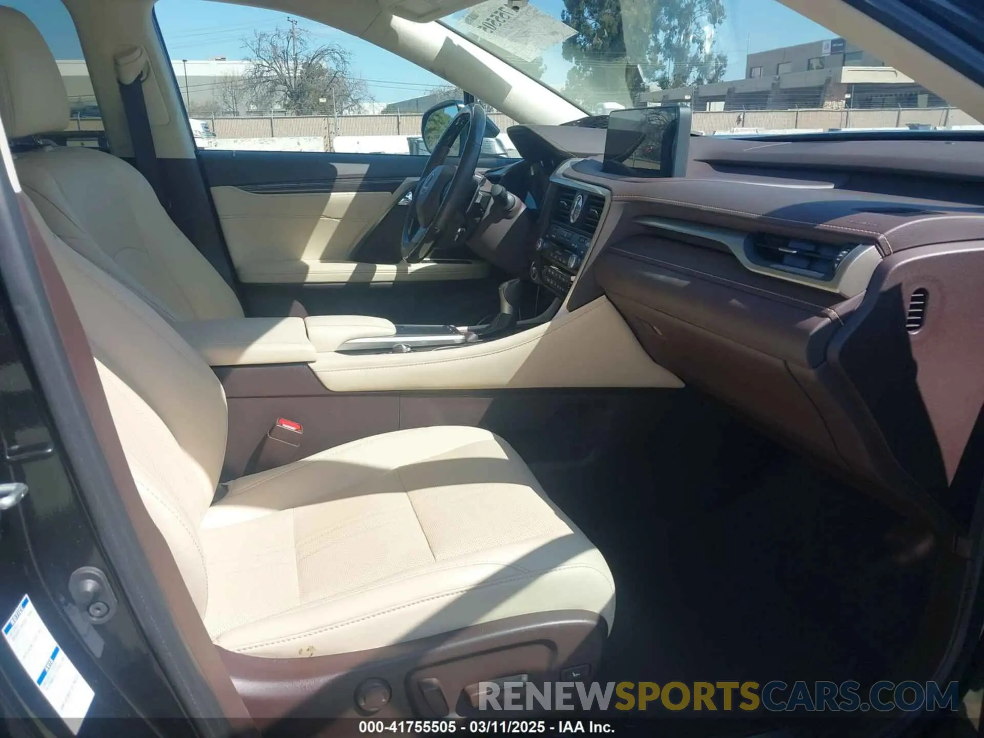 5 fotografías del automóvil dañado 2T2JGMDA0LC048405 LEXUS RX 450H 2020
