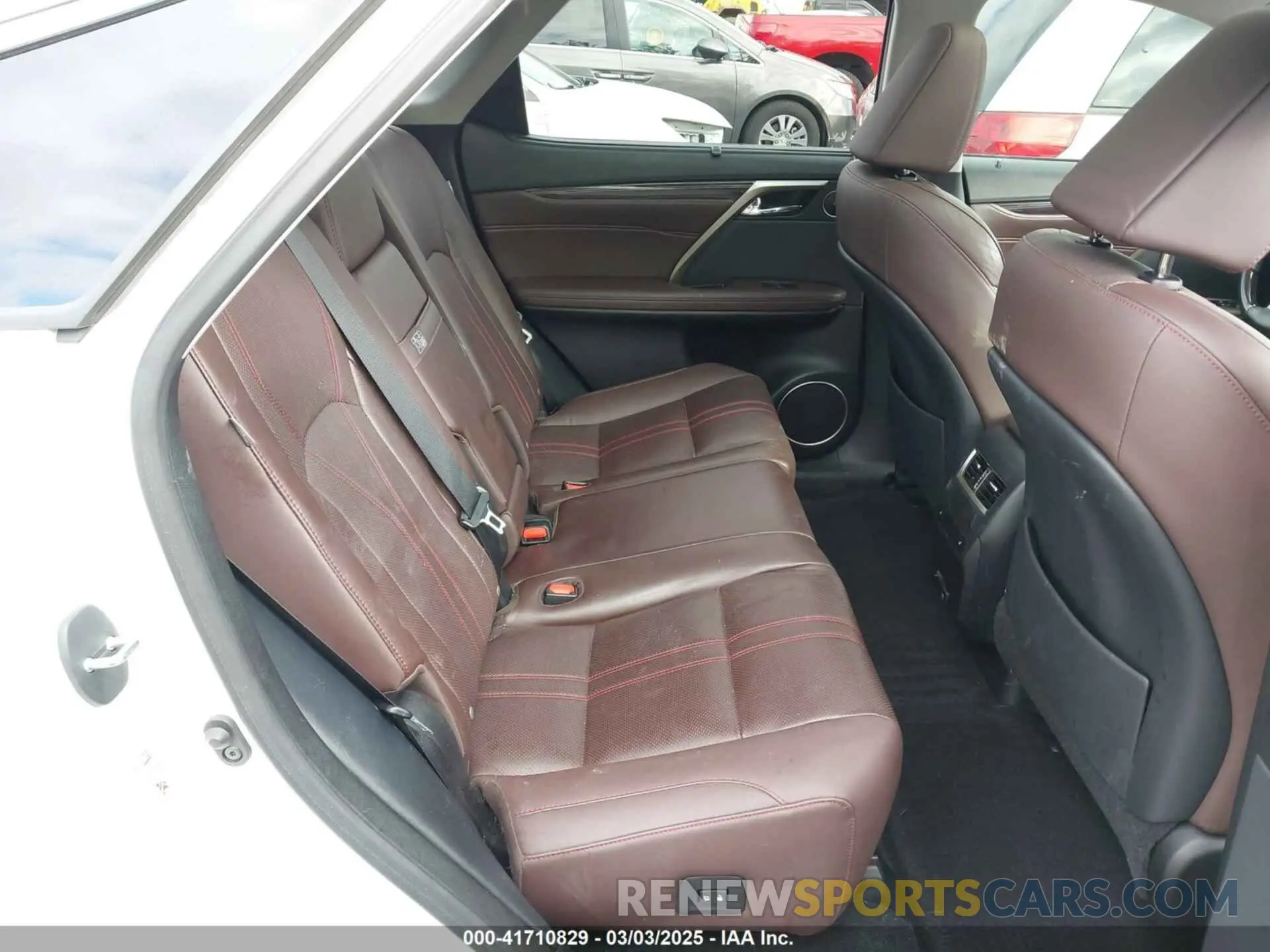 8 fotografías del automóvil dañado 2T2JGMDA1LC045951 LEXUS RX 450H 2020