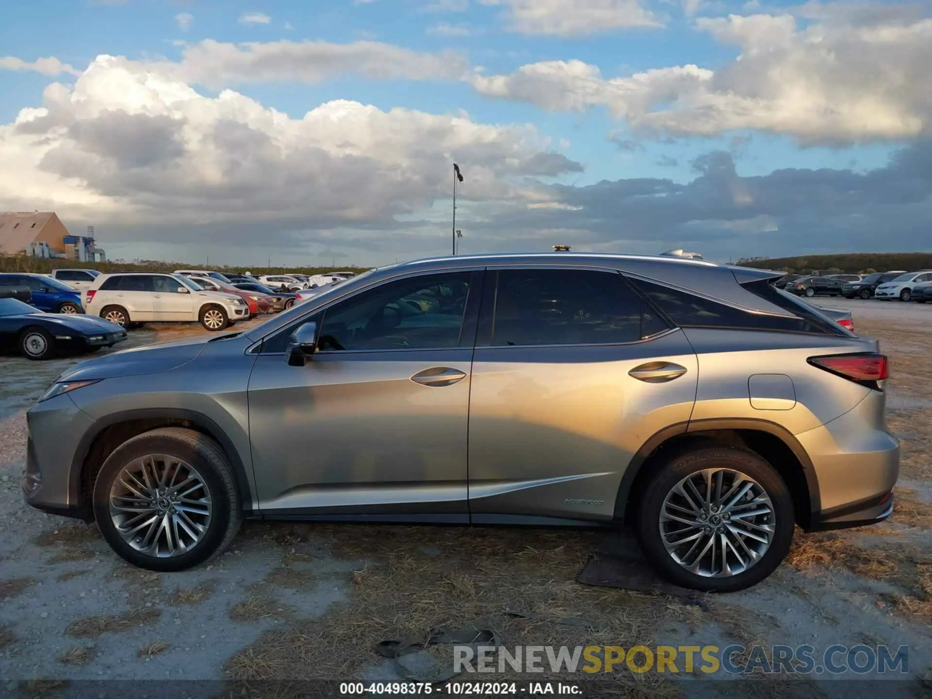 14 fotografías del automóvil dañado 2T2JGMDA4LC053476 LEXUS RX 450H 2020