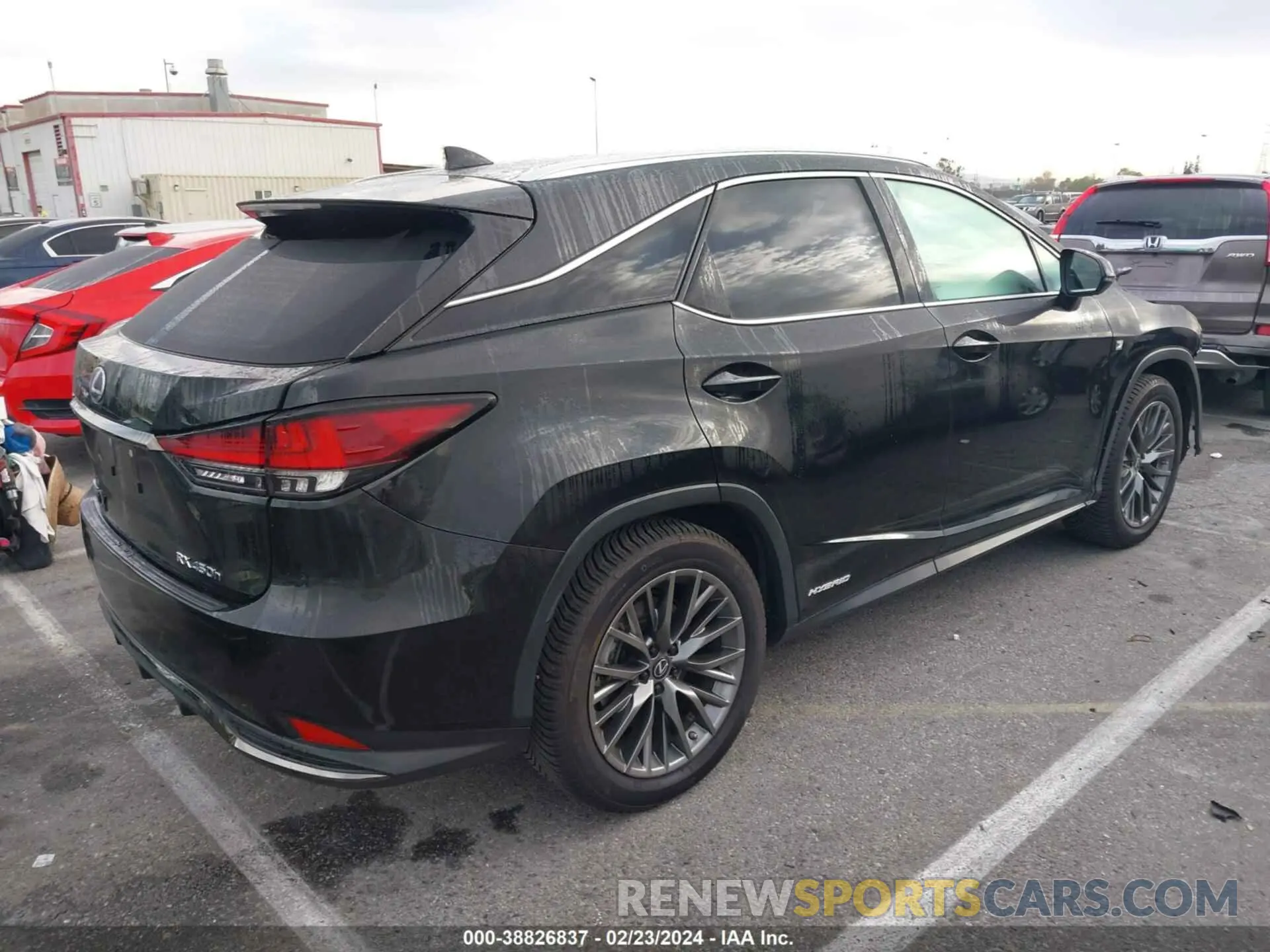 4 fotografías del automóvil dañado 2T2YGMDA7LC045337 LEXUS RX 450H 2020