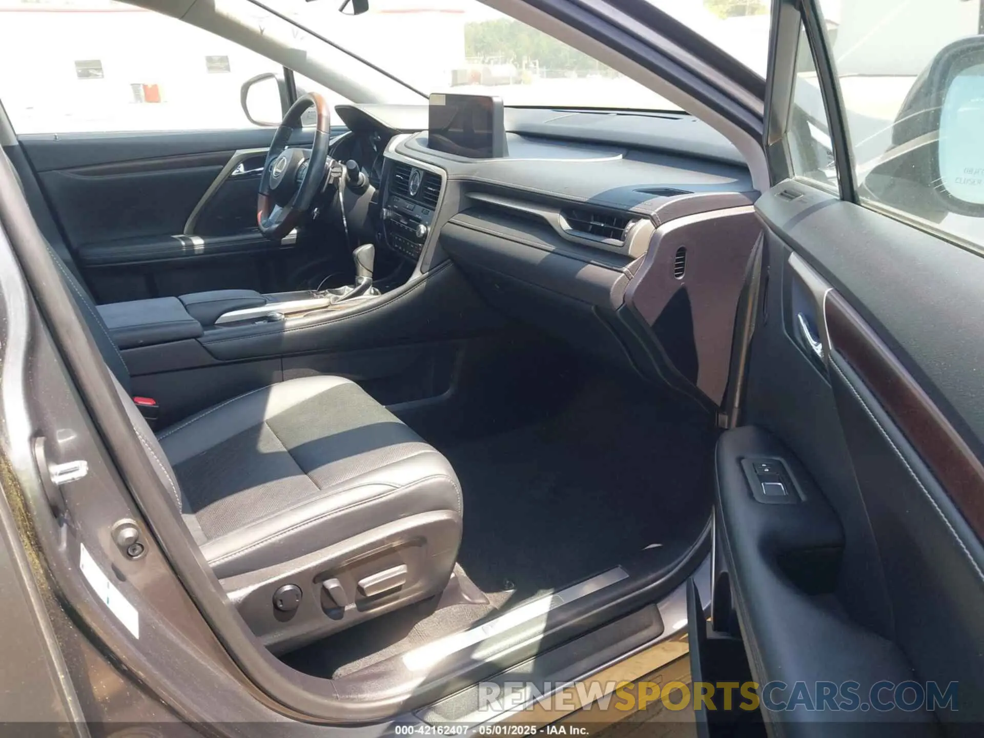 5 fotografías del automóvil dañado 2T2HGMDA6MC065516 LEXUS RX 450H 2021