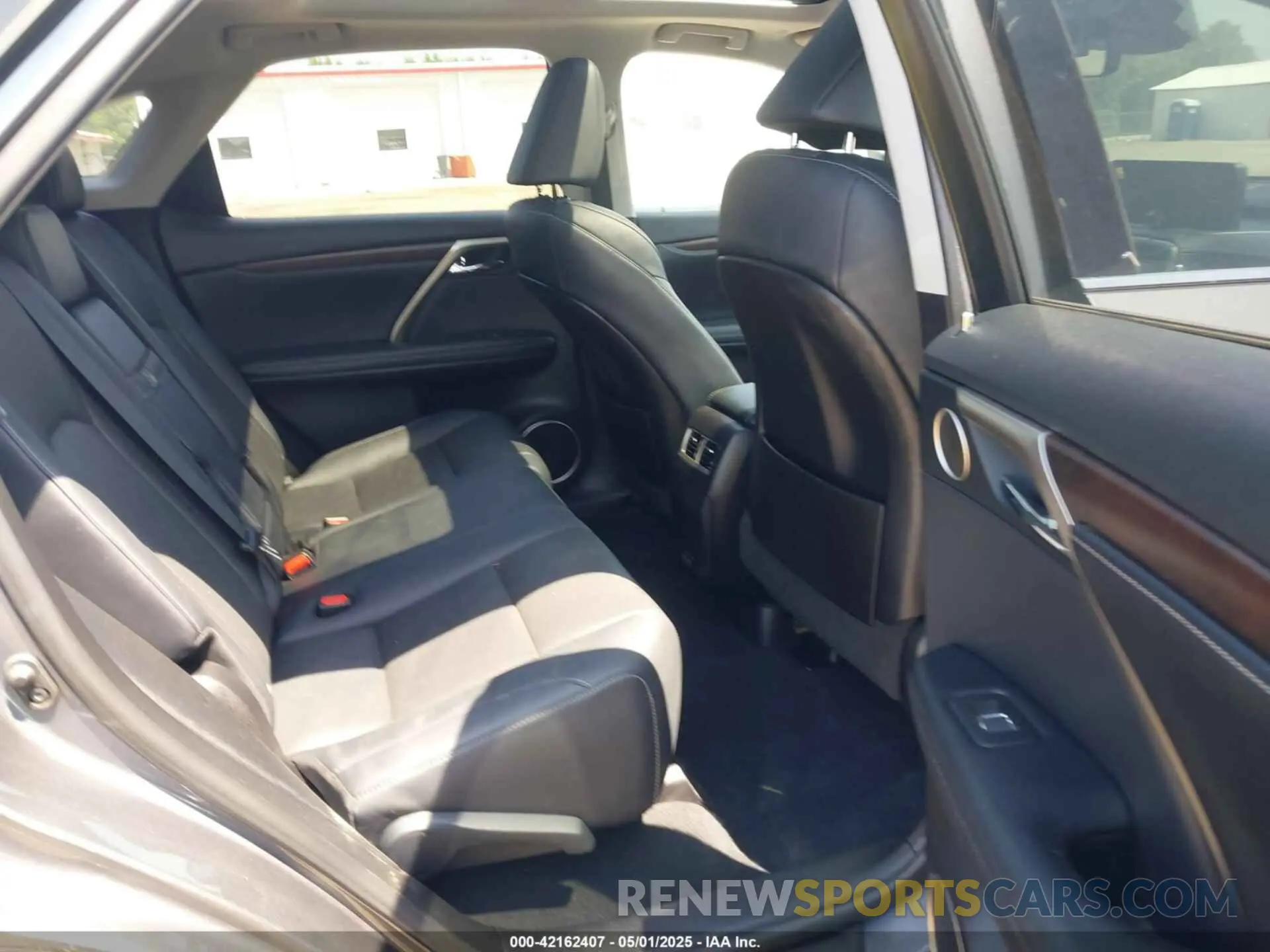 8 fotografías del automóvil dañado 2T2HGMDA6MC065516 LEXUS RX 450H 2021