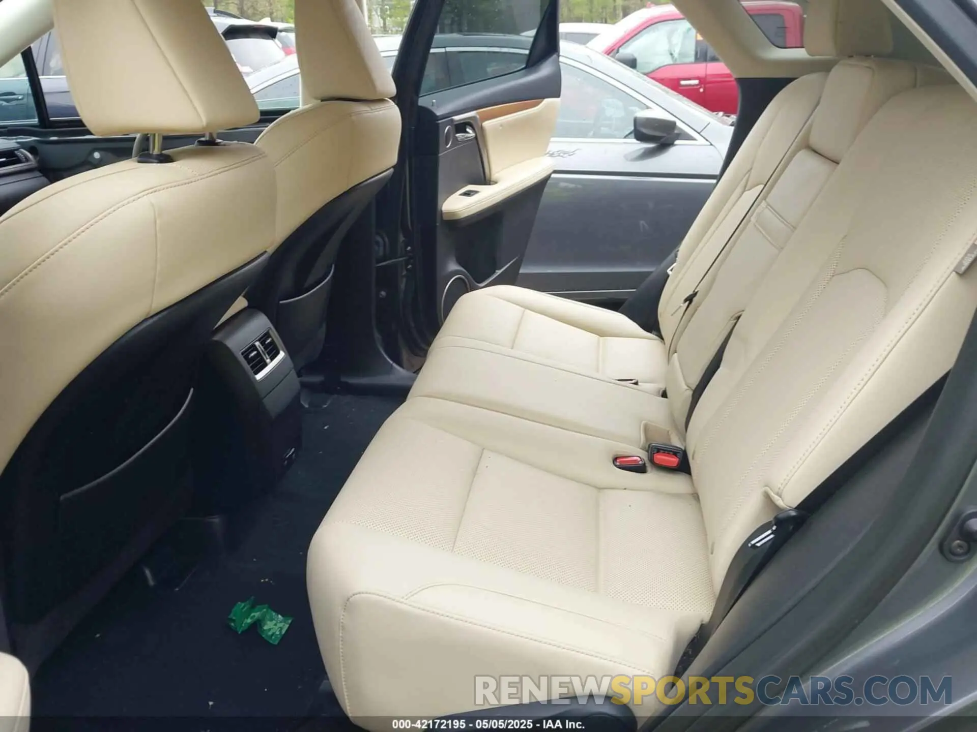 8 fotografías del automóvil dañado 2T2HGMDA7MC058171 LEXUS RX 450H 2021