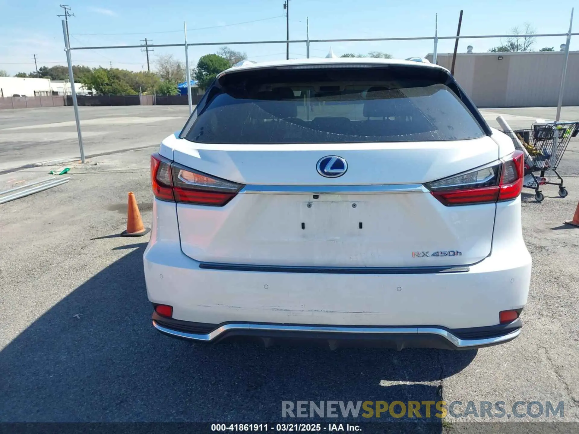 16 fotografías del automóvil dañado 2T2HGMDAXMC059802 LEXUS RX 450H 2021