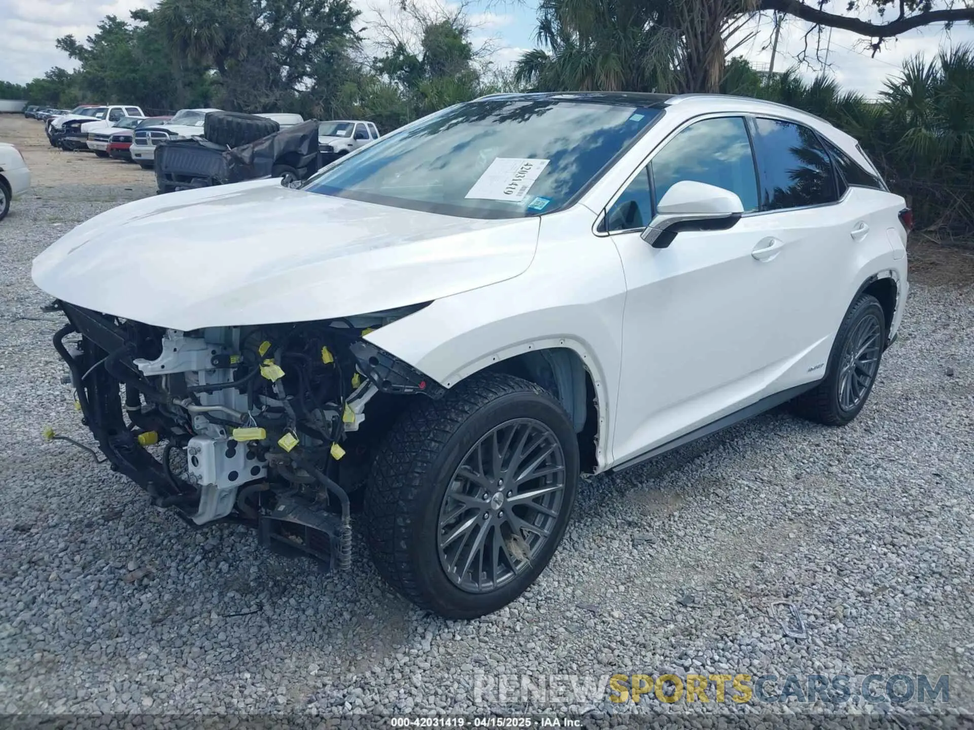 2 fotografías del automóvil dañado 2T2JGMDA9MC058061 LEXUS RX 450H 2021