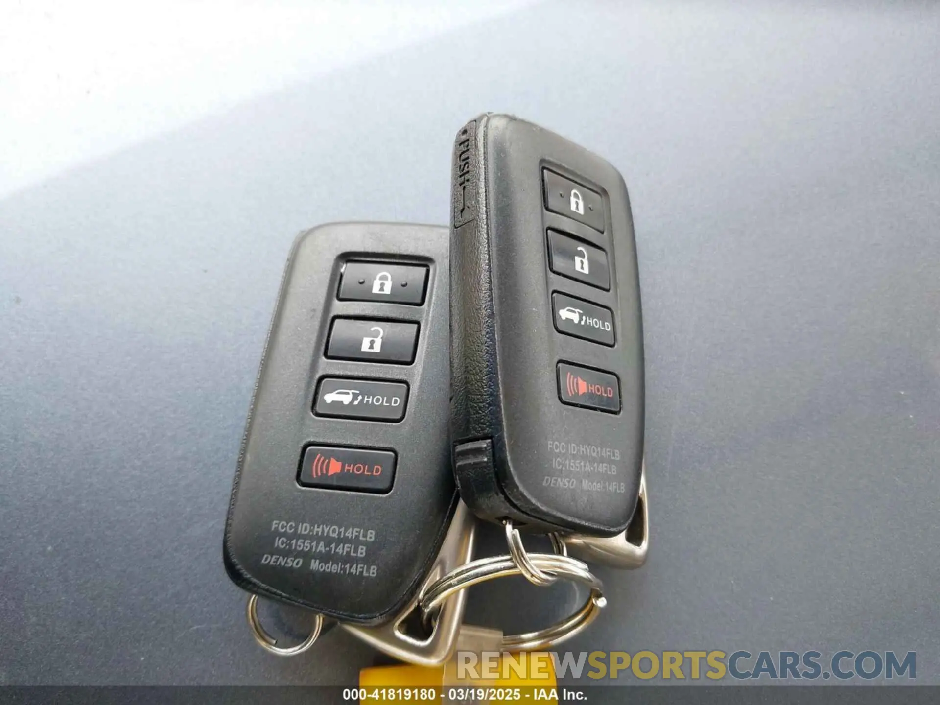 11 fotografías del automóvil dañado 2T2HGMDA0NC079557 LEXUS RX 450H 2022