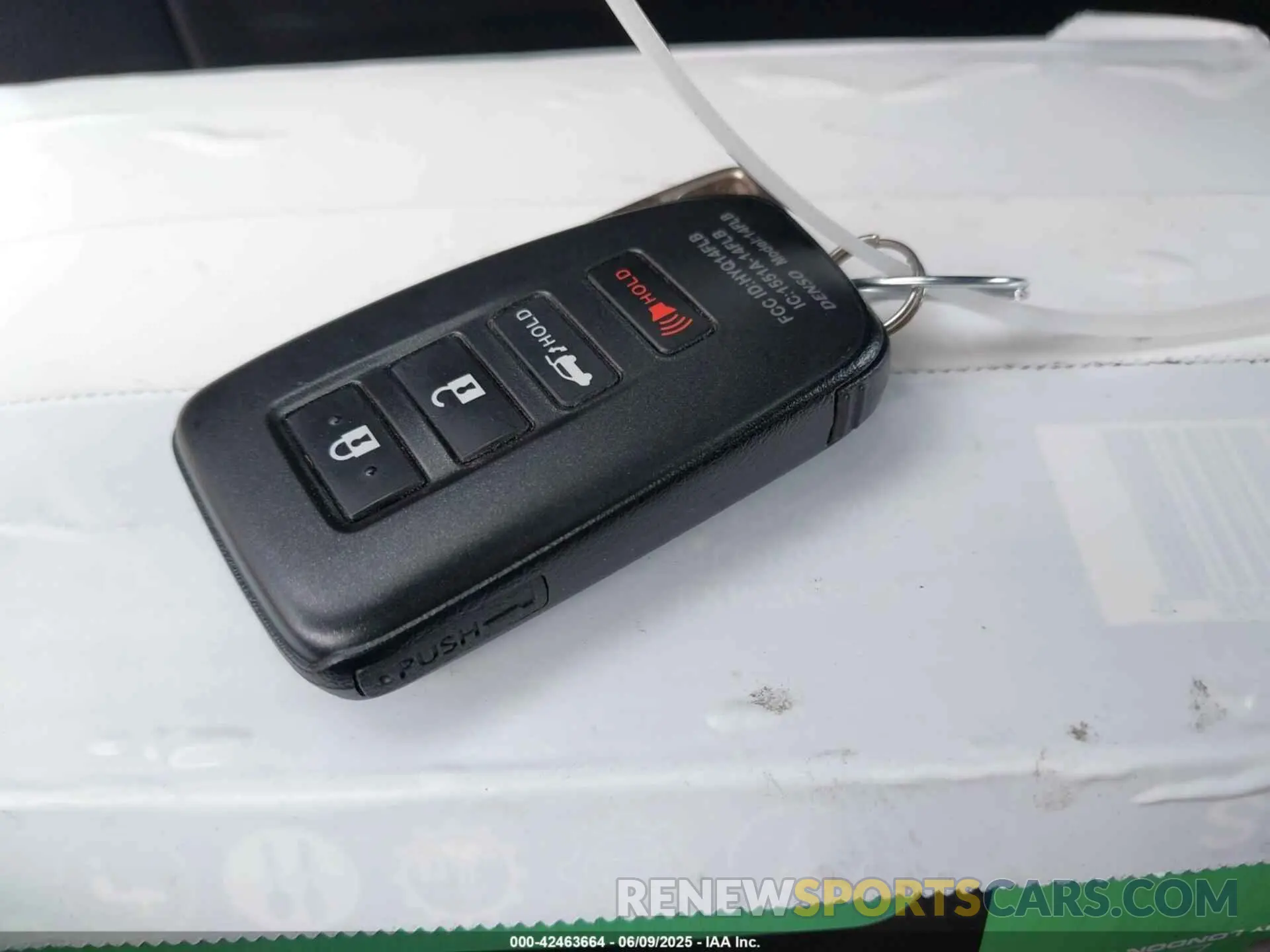 11 fotografías del automóvil dañado 2T2HGMDA7NC074100 LEXUS RX 450H 2022