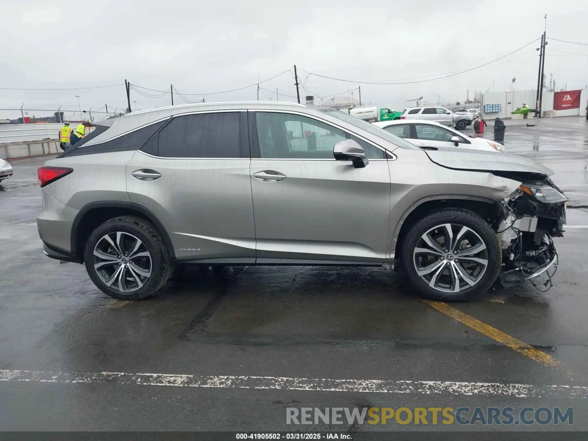13 fotografías del automóvil dañado 2T2HGMDA9NC084255 LEXUS RX 450H 2022
