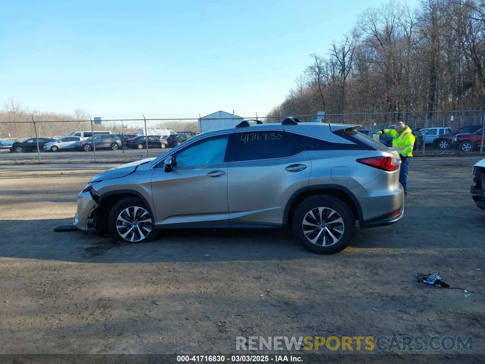 14 fotografías del automóvil dañado 2T2HGMDA9NC085132 LEXUS RX 450H 2022