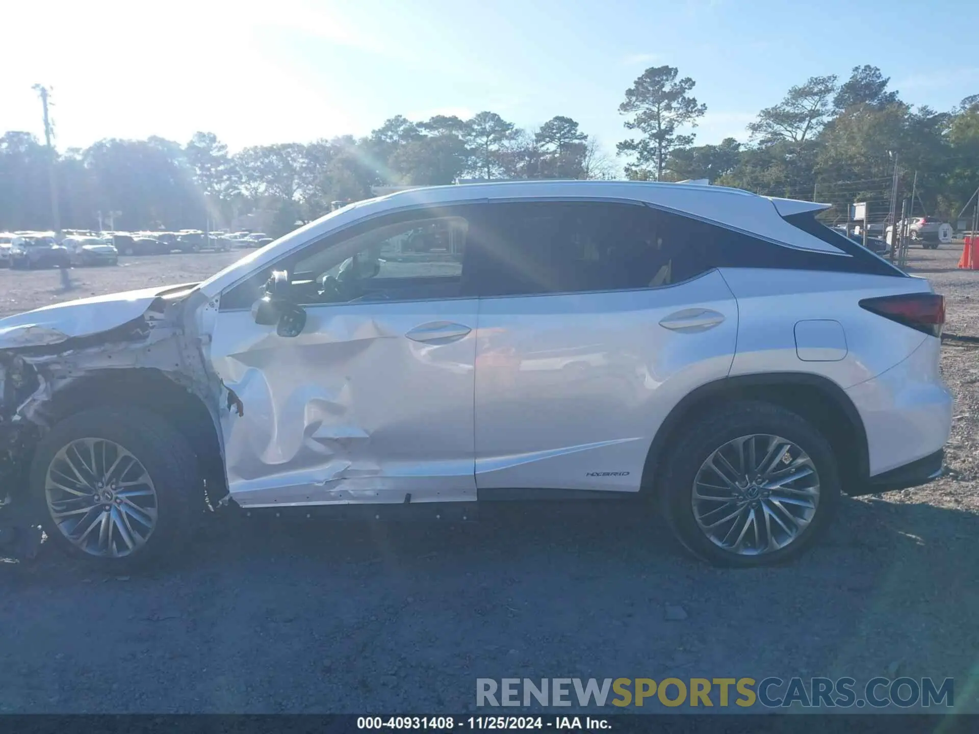 14 fotografías del automóvil dañado 2T2JGMDA1NC086311 LEXUS RX 450H 2022