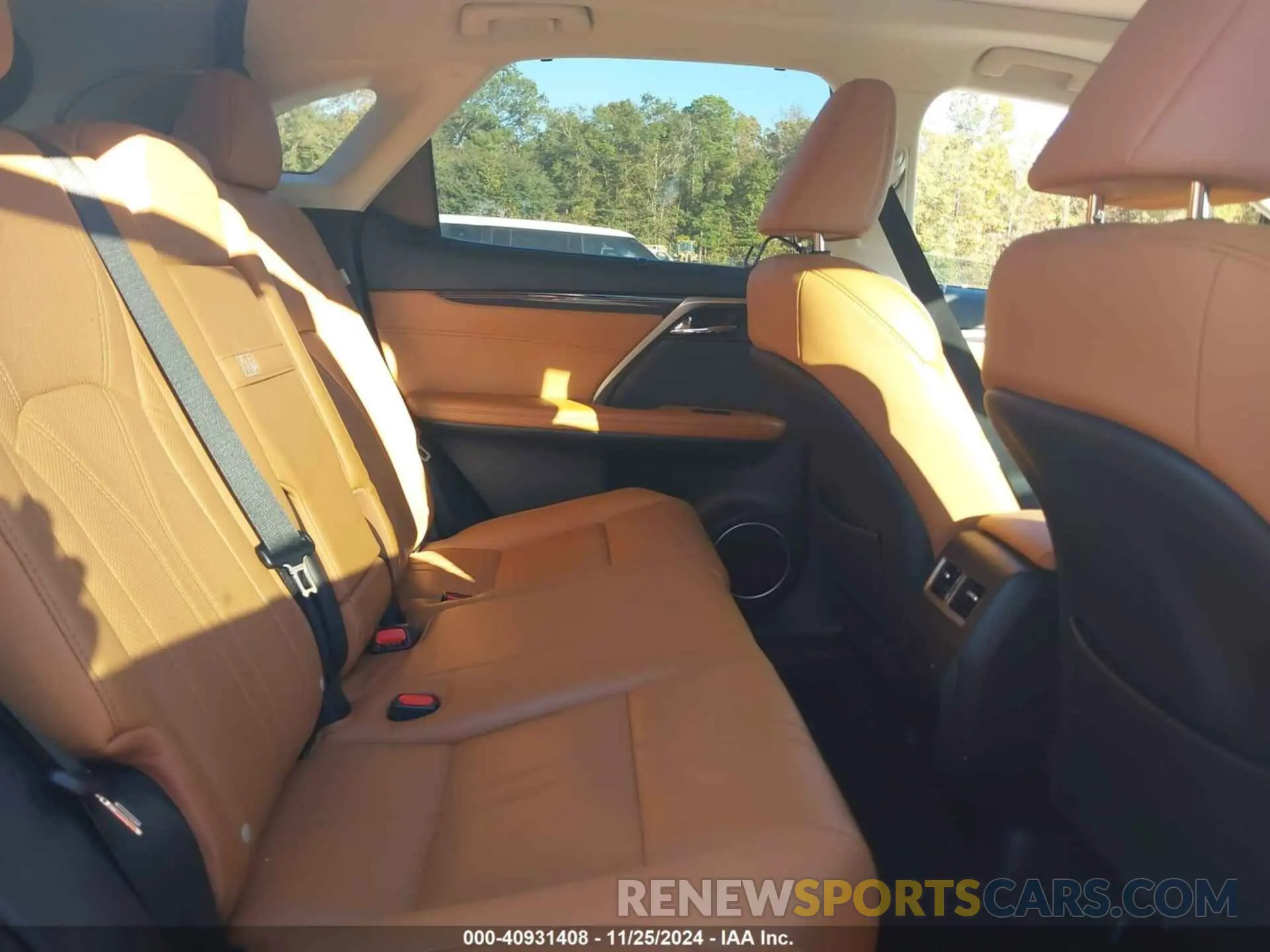 8 fotografías del automóvil dañado 2T2JGMDA1NC086311 LEXUS RX 450H 2022