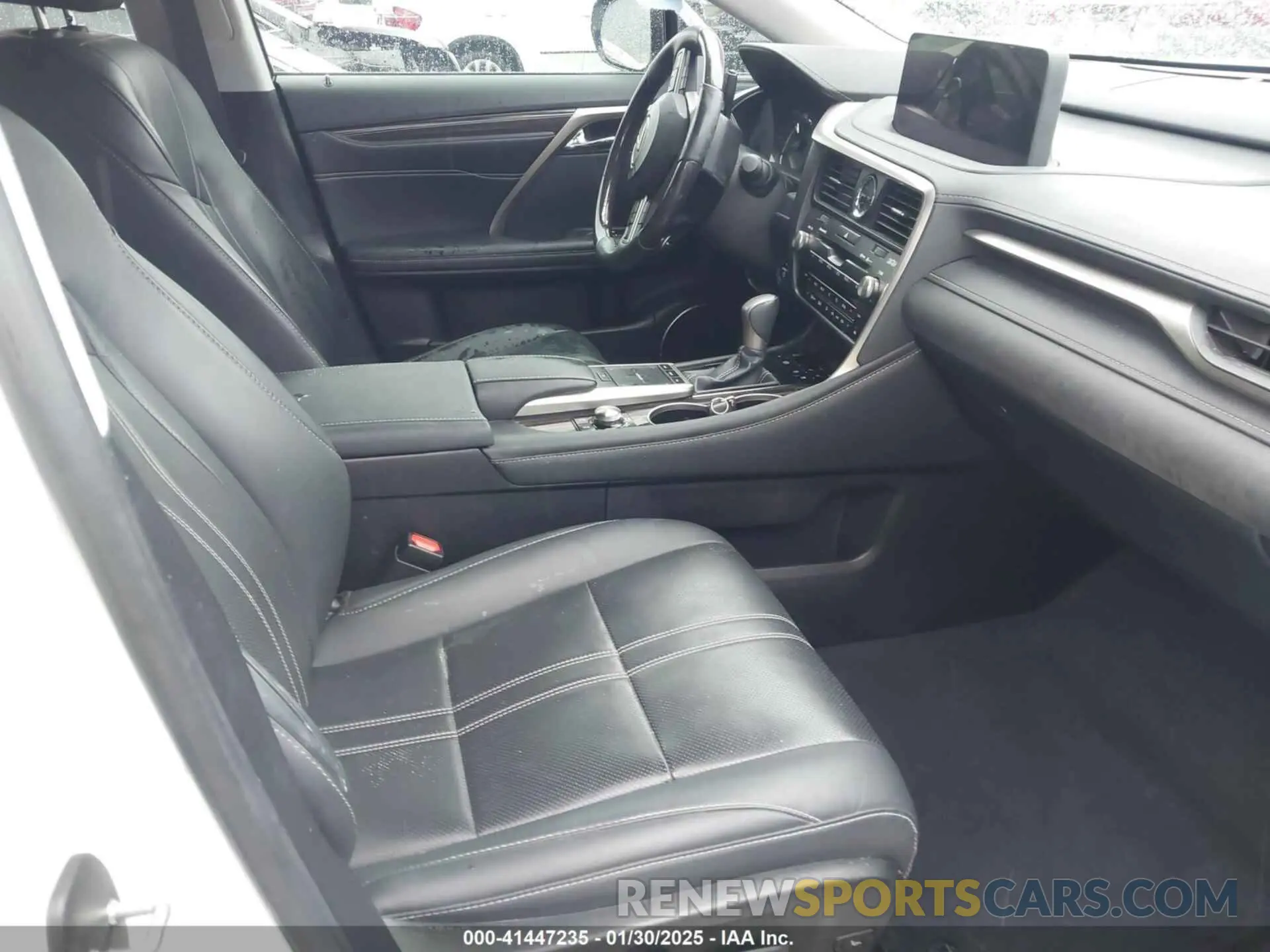 5 fotografías del automóvil dañado 2T2JGMDA5NC082651 LEXUS RX 450H 2022