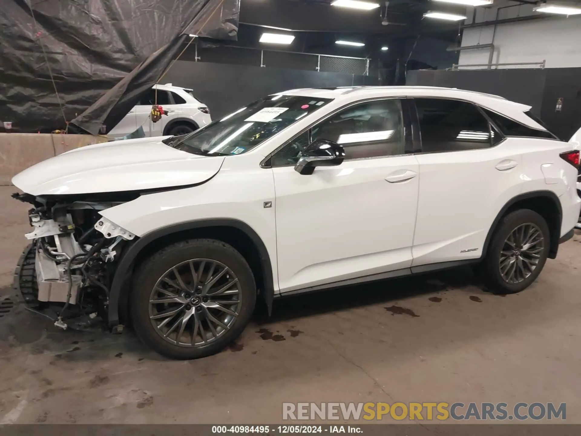 15 fotografías del automóvil dañado 2T2SGMDA1NC083638 LEXUS RX 450H 2022