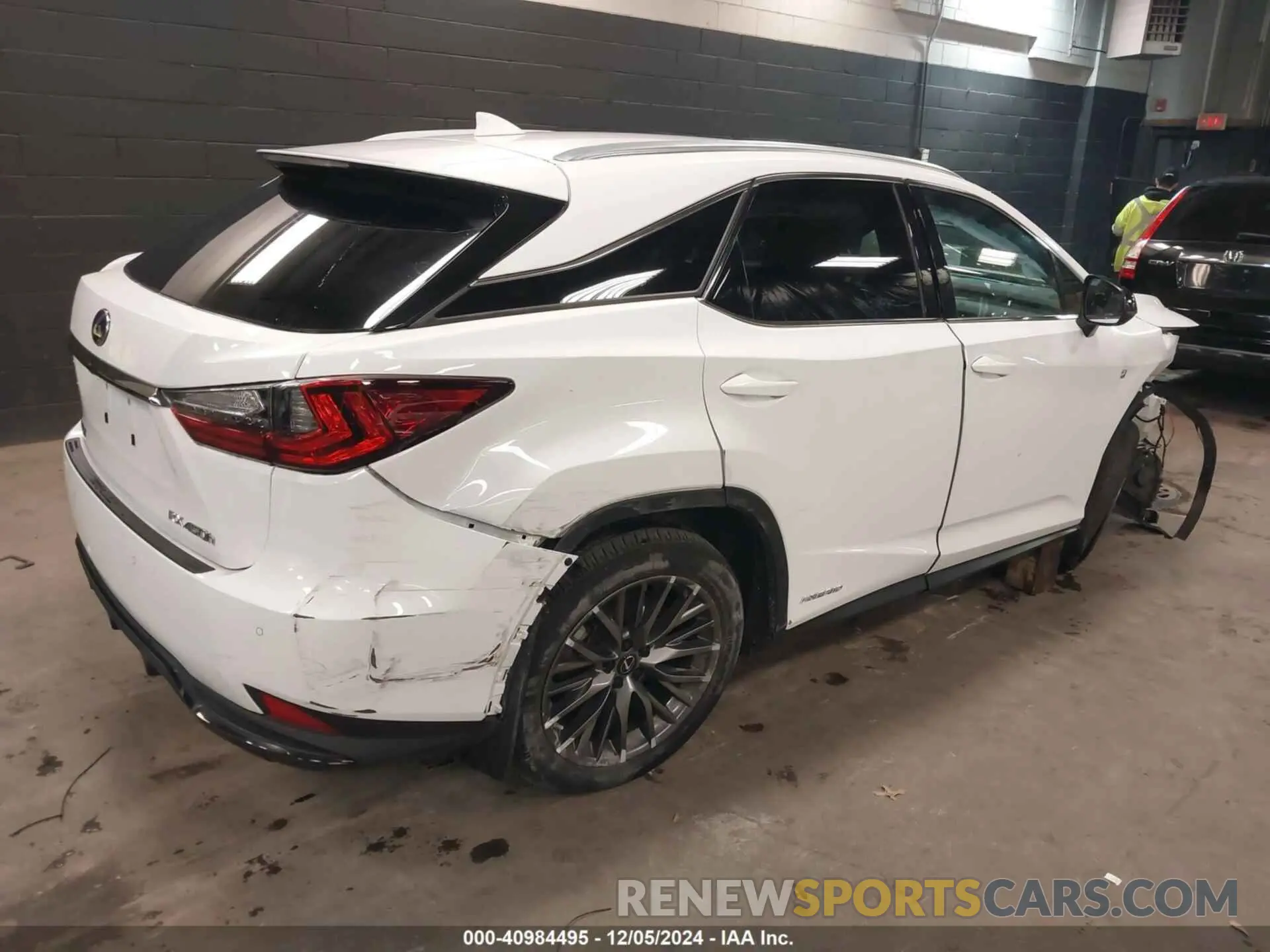 4 fotografías del automóvil dañado 2T2SGMDA1NC083638 LEXUS RX 450H 2022