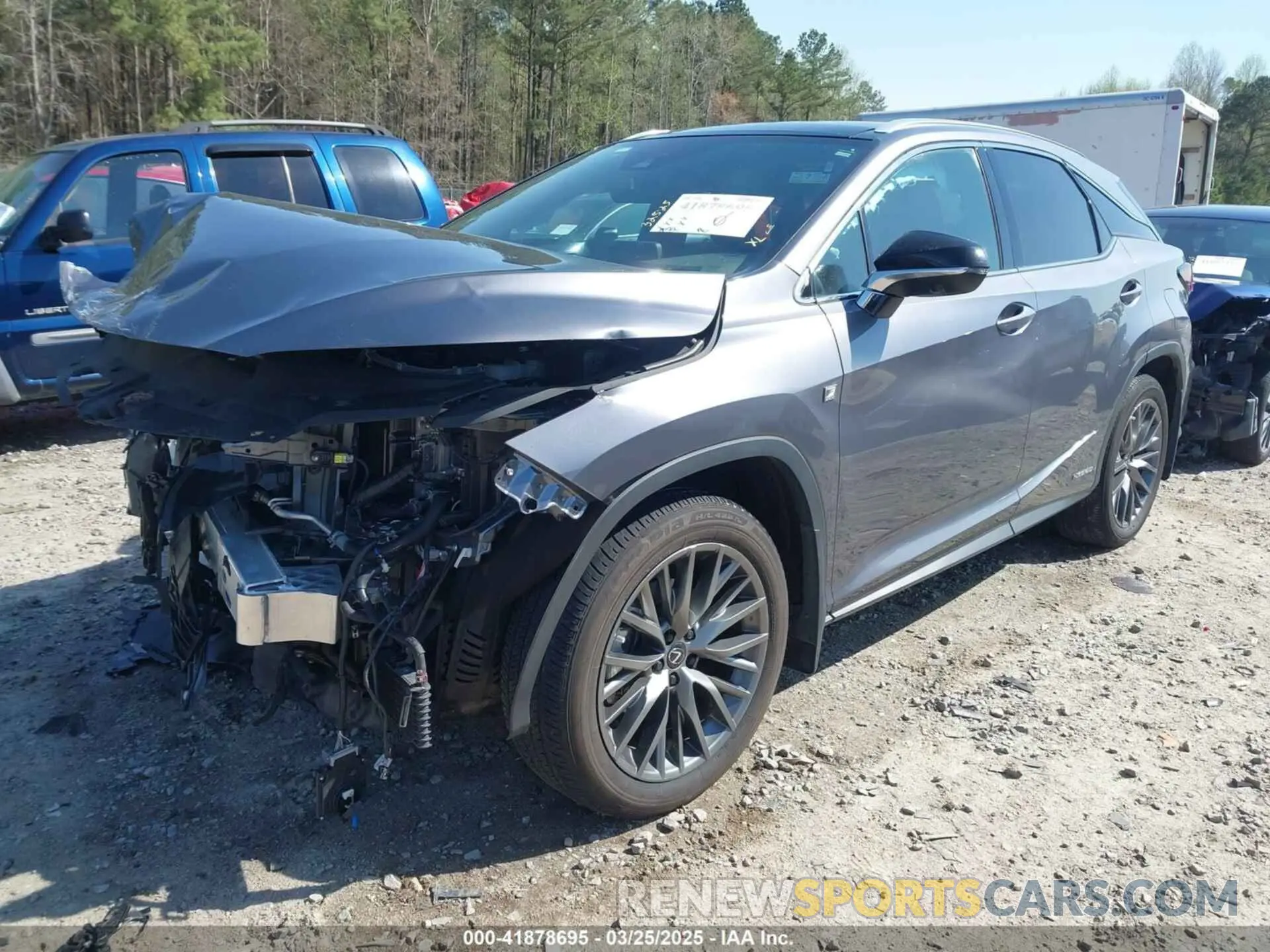 2 fotografías del automóvil dañado 2T2YGMDA0NC087979 LEXUS RX 450H 2022
