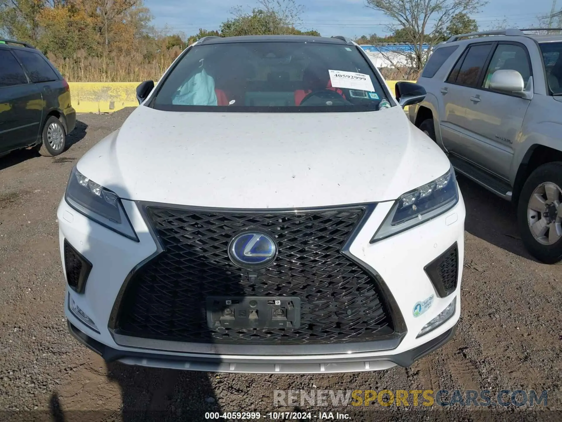 12 fotografías del automóvil dañado 2T2YGMDA5NC078274 LEXUS RX 450H 2022