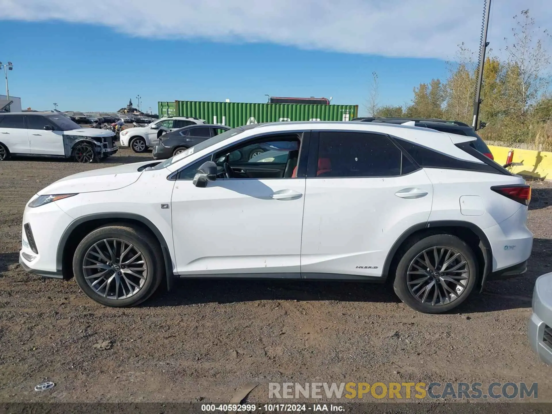 14 fotografías del automóvil dañado 2T2YGMDA5NC078274 LEXUS RX 450H 2022