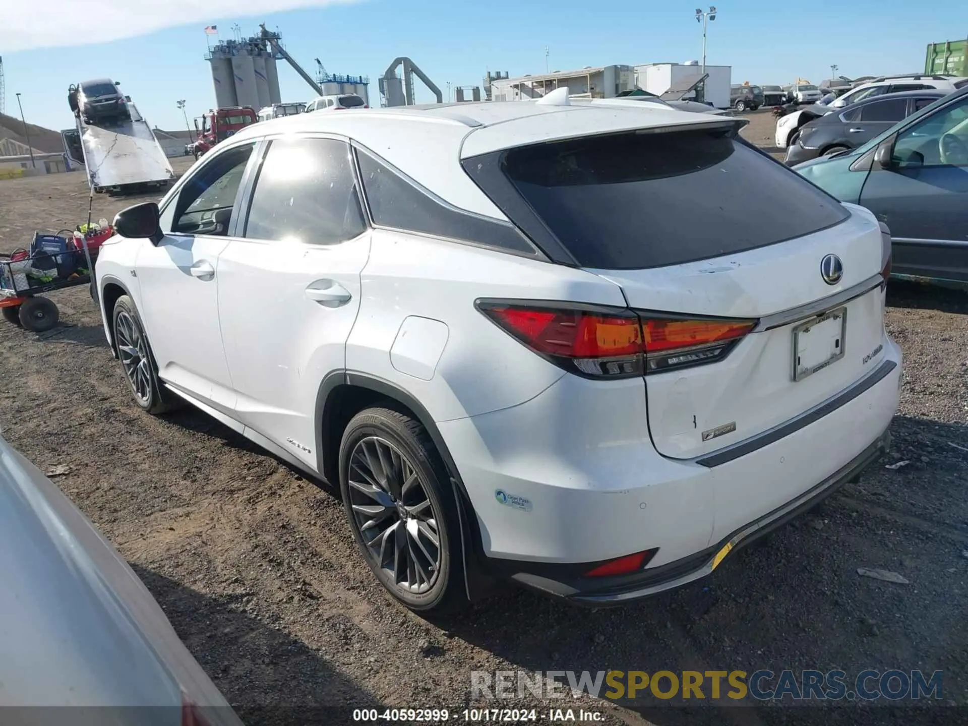 3 fotografías del automóvil dañado 2T2YGMDA5NC078274 LEXUS RX 450H 2022