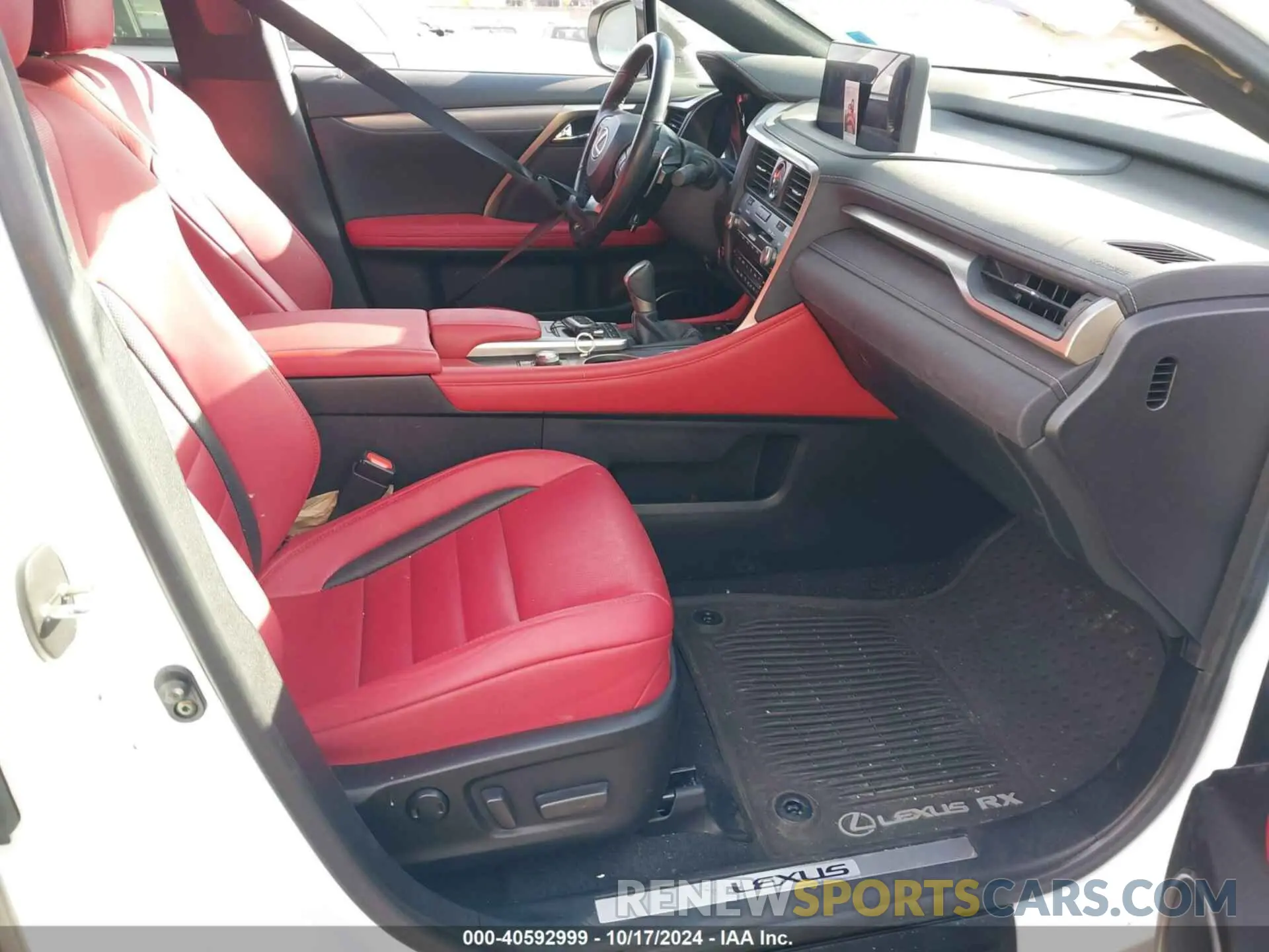 5 fotografías del automóvil dañado 2T2YGMDA5NC078274 LEXUS RX 450H 2022