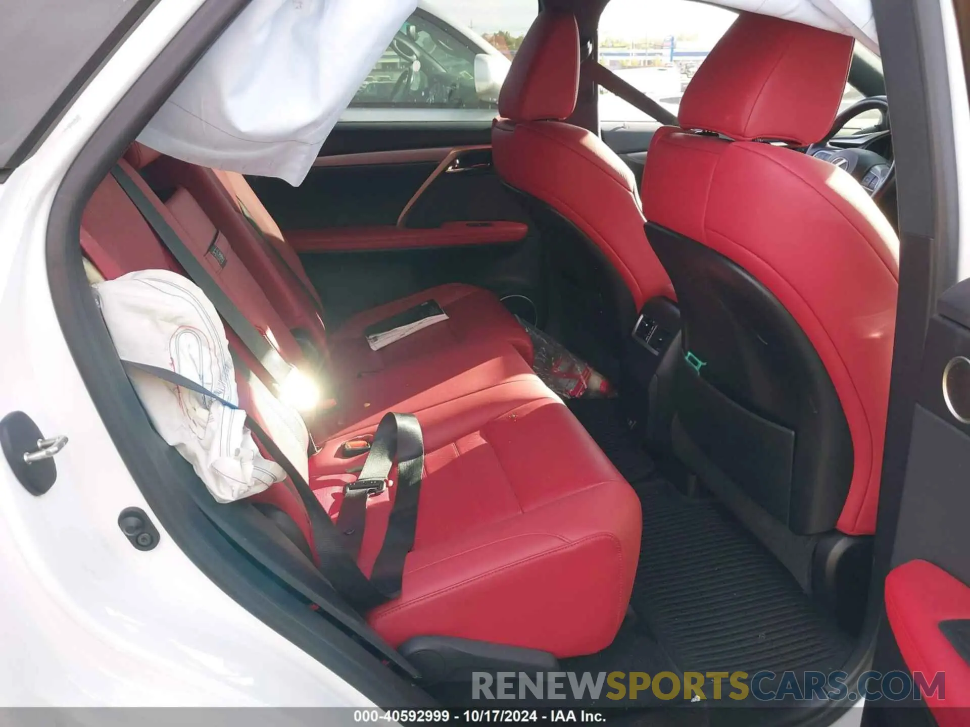 8 fotografías del automóvil dañado 2T2YGMDA5NC078274 LEXUS RX 450H 2022