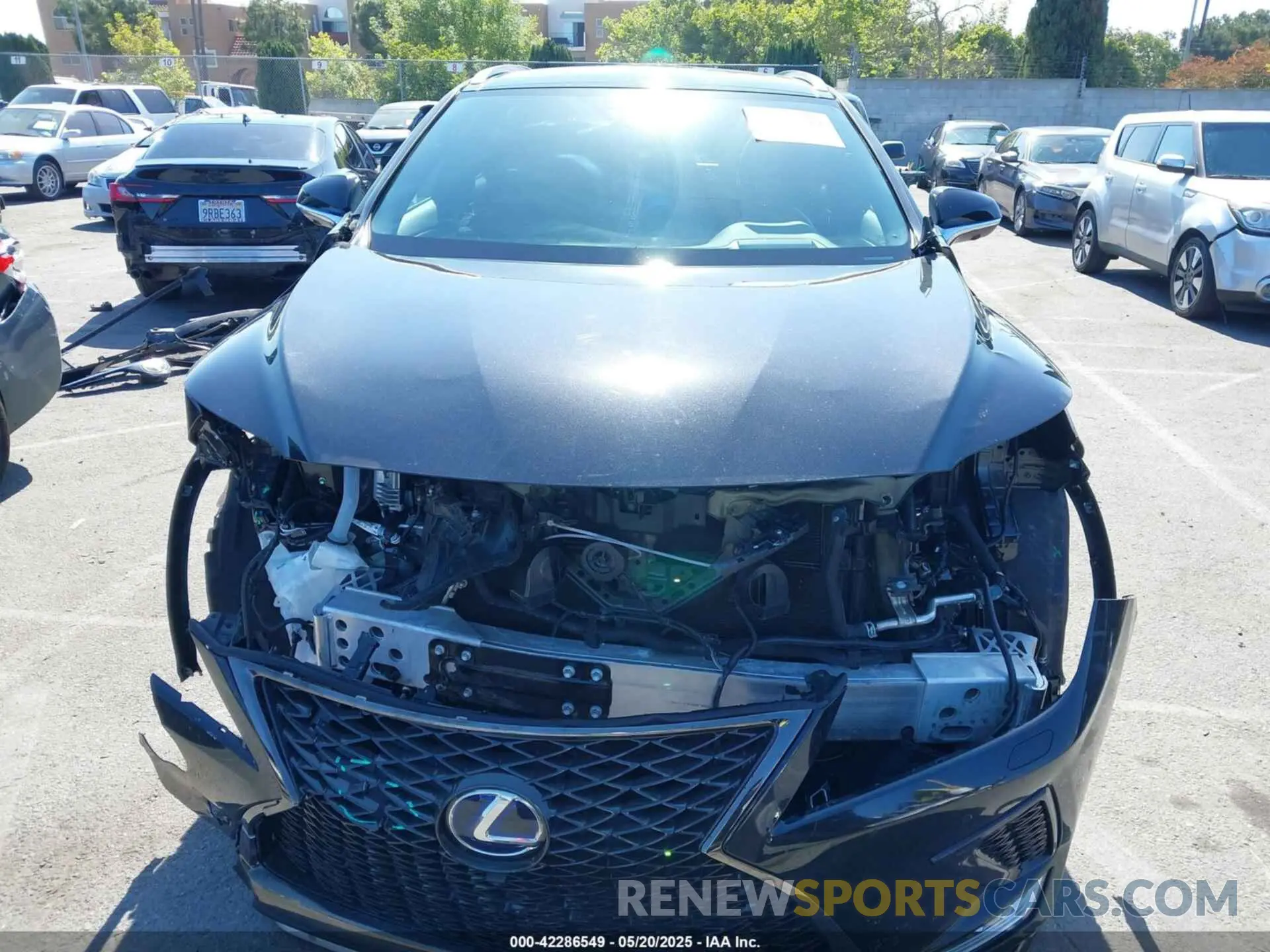13 fotografías del automóvil dañado 2T2YGMDA8NC082951 LEXUS RX 450H 2022