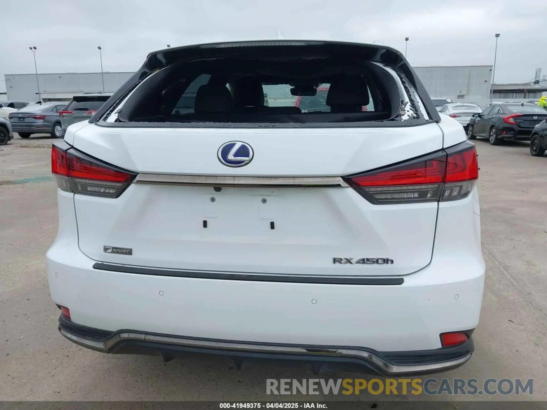 16 fotografías del automóvil dañado 2T2YGMDA8NC091665 LEXUS RX 450H 2022