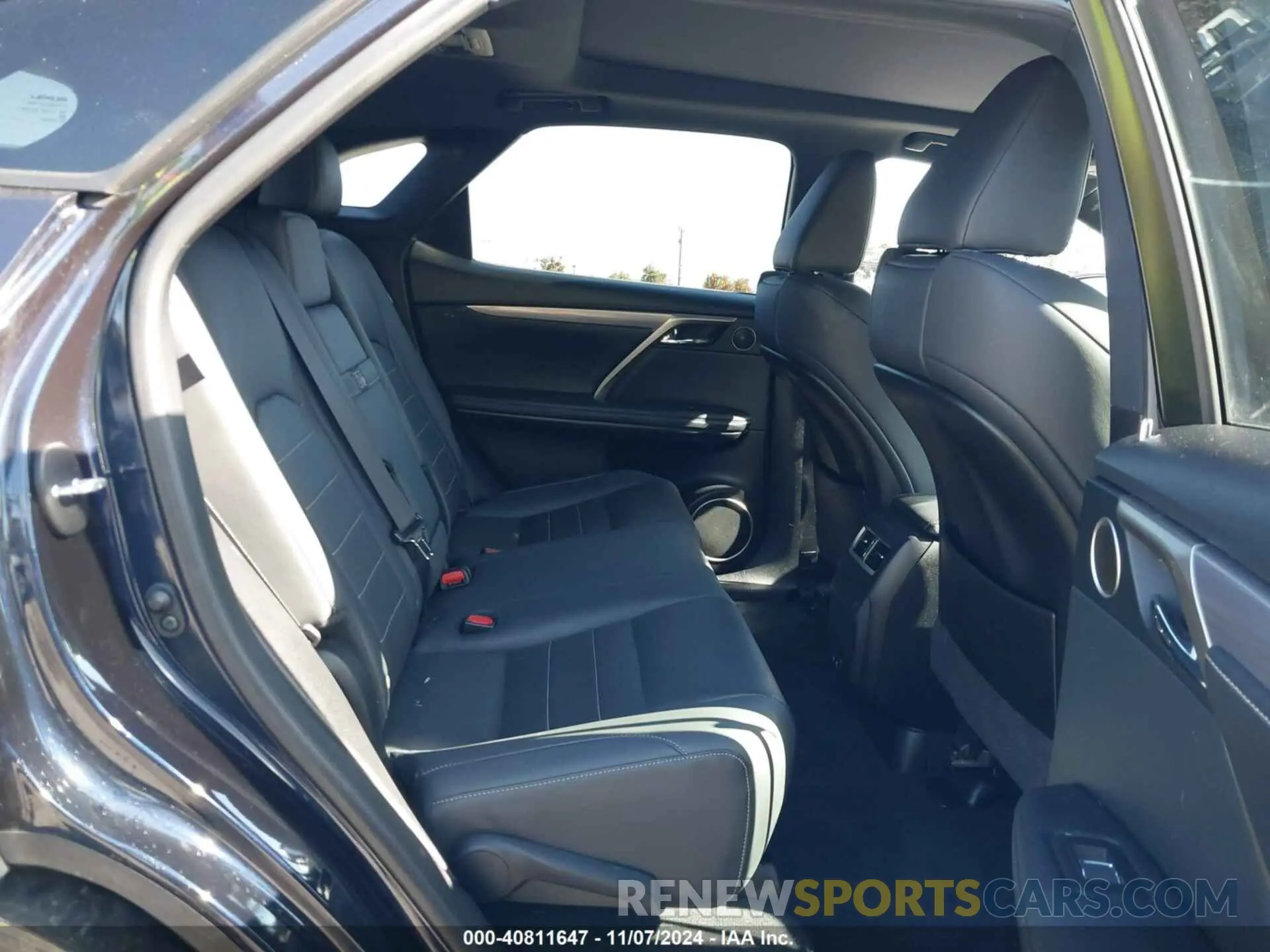 8 fotografías del automóvil dañado 2T2YGMDA9NC076091 LEXUS RX 450H 2022