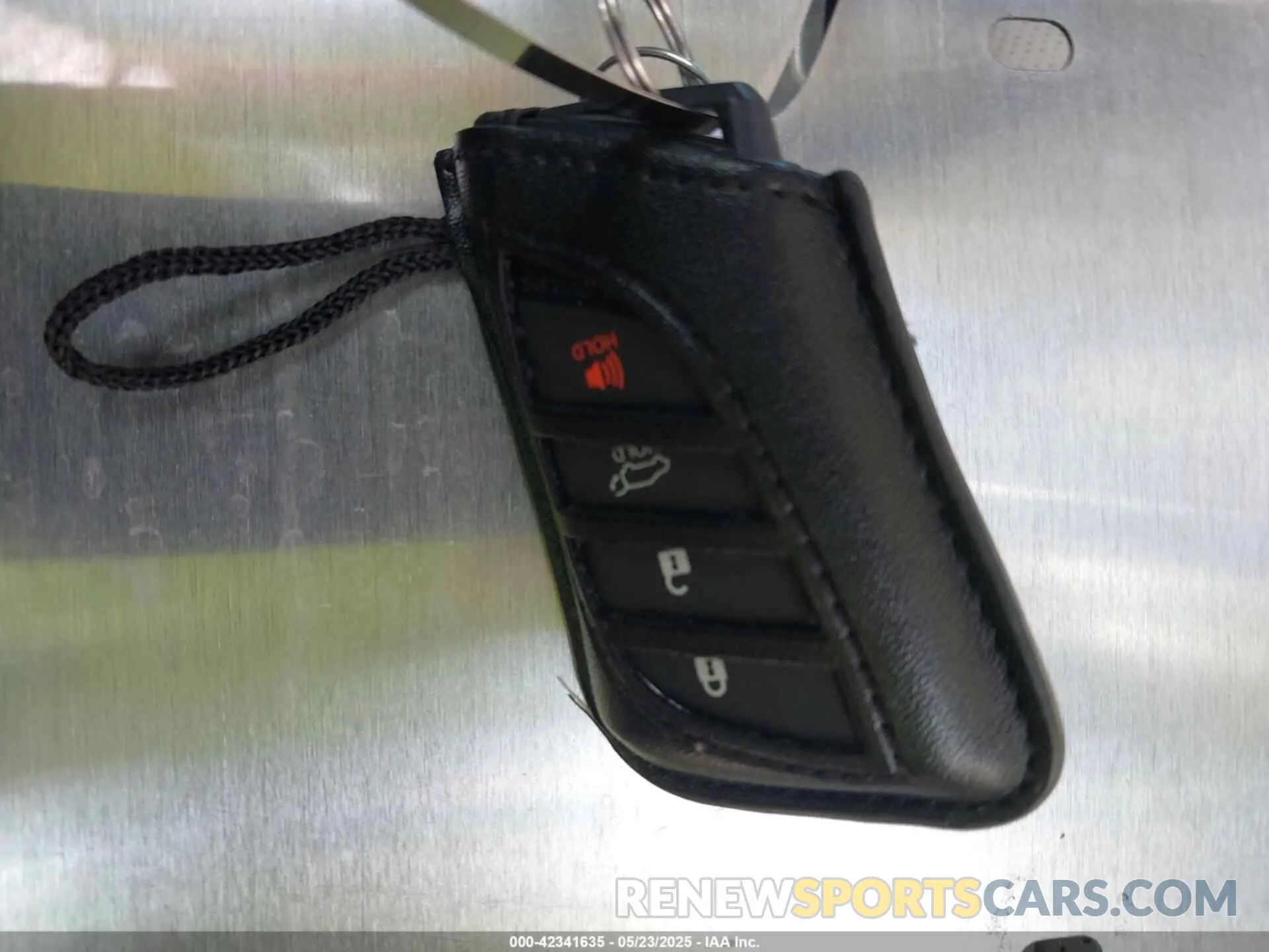 11 fotografías del automóvil dañado JTJCJMGA2R2011919 LEXUS RX 450H+ 2024