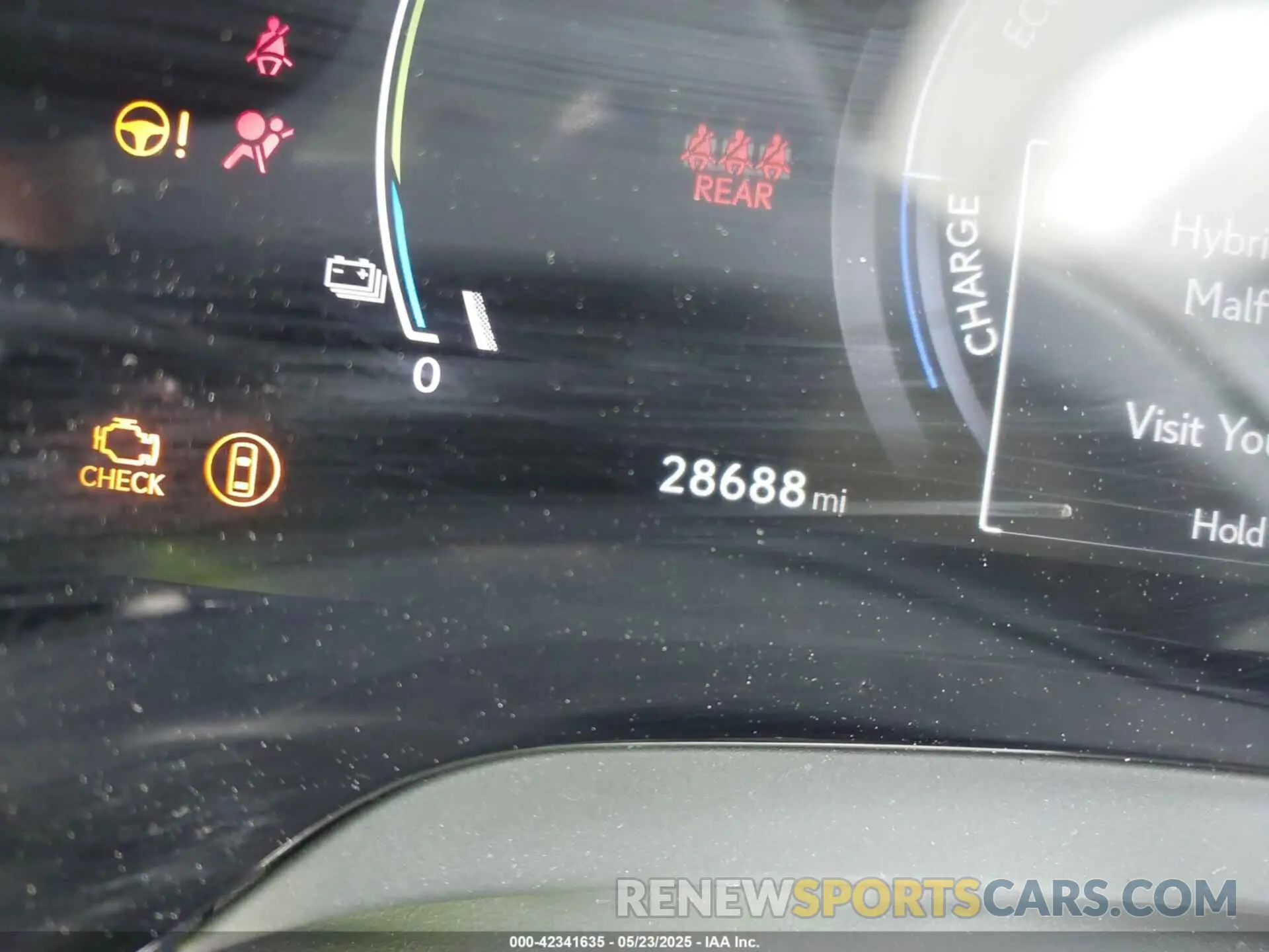 15 fotografías del automóvil dañado JTJCJMGA2R2011919 LEXUS RX 450H+ 2024